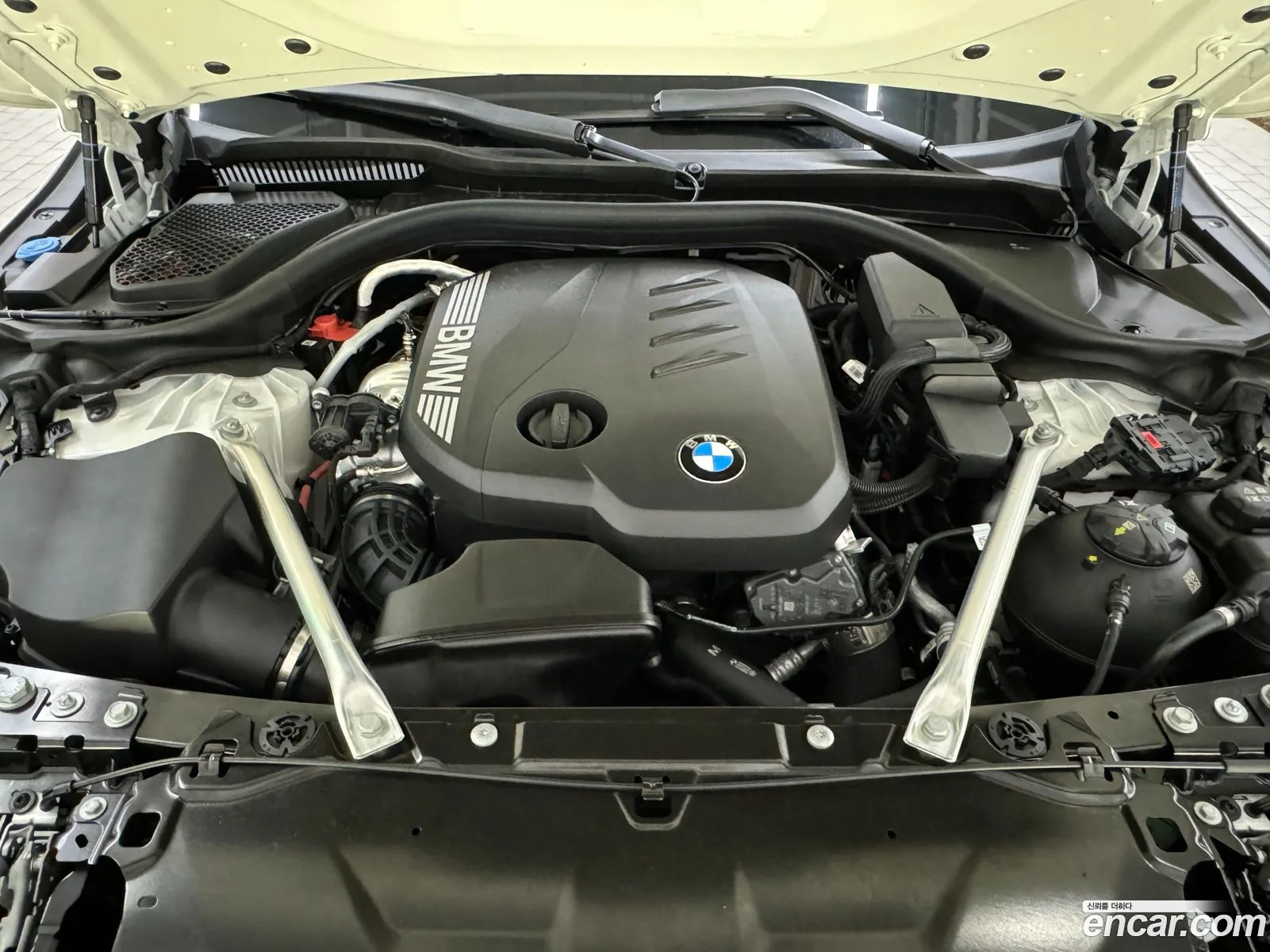BMW 5 Series G60 523D - фотография 2708584
