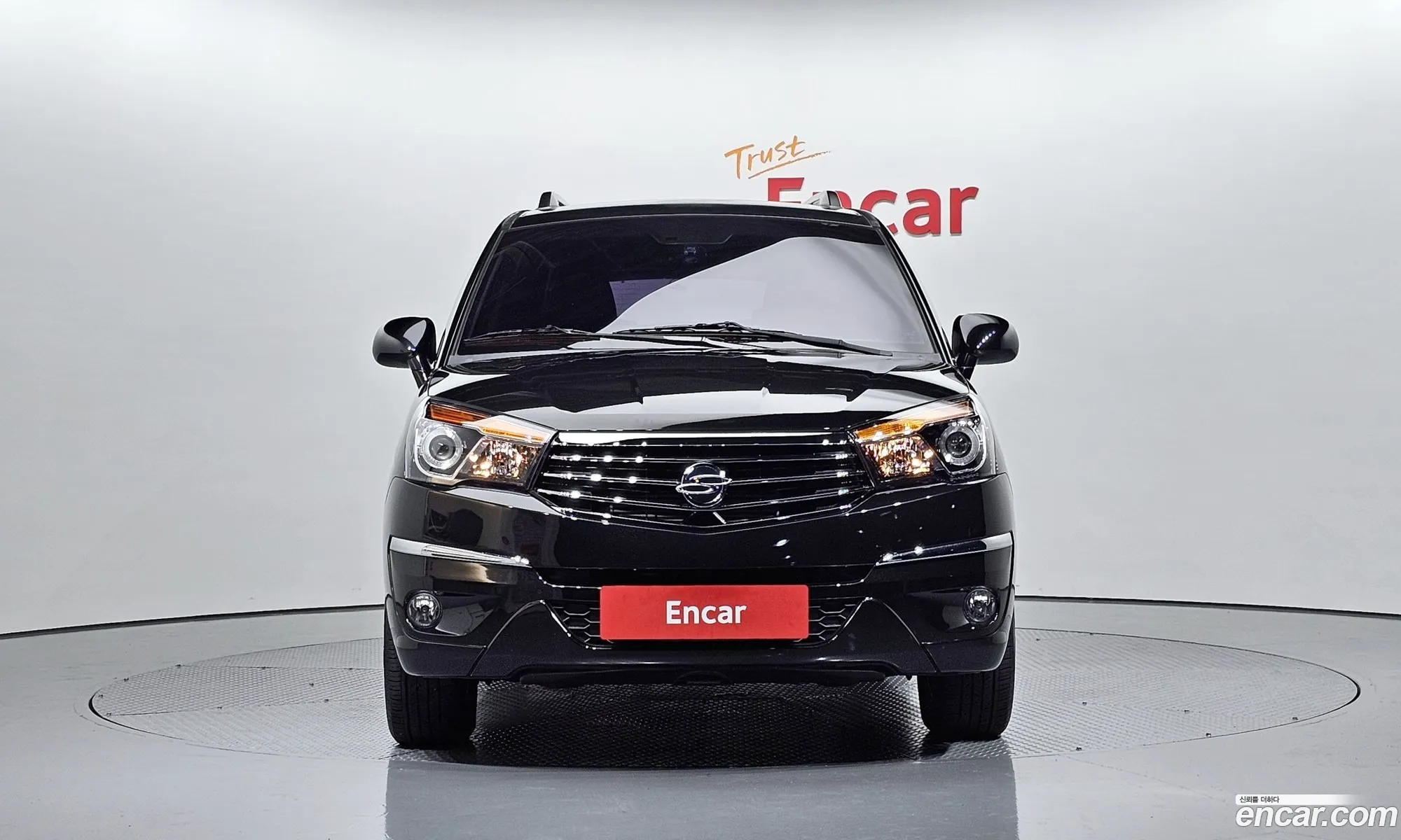 Kg Mobility Ssangyong Korando Turismo 4Wd Gt 9-Seater - фотография 4773516