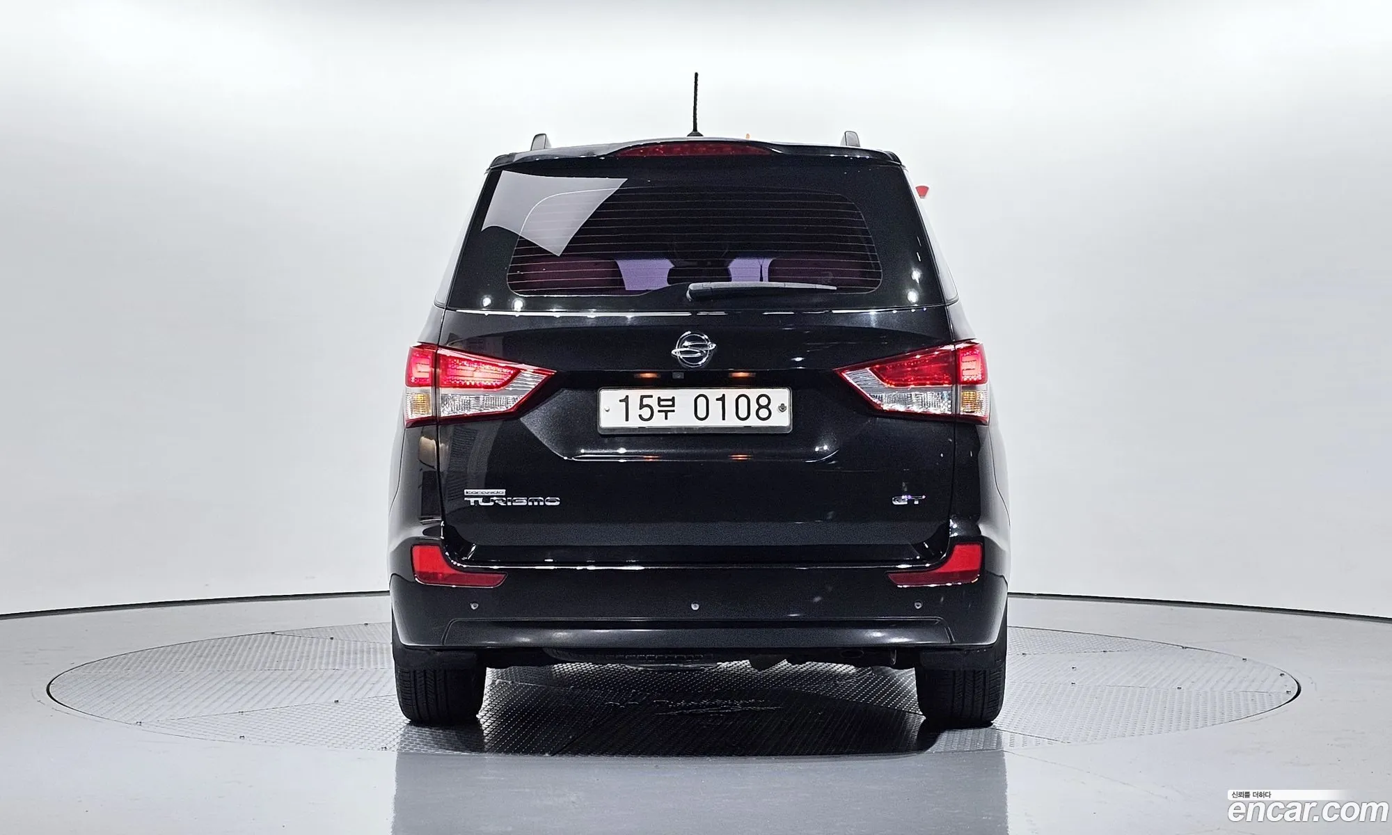 Kg Mobility Ssangyong Korando Turismo 4Wd Gt 9-Seater - фотография 4773517
