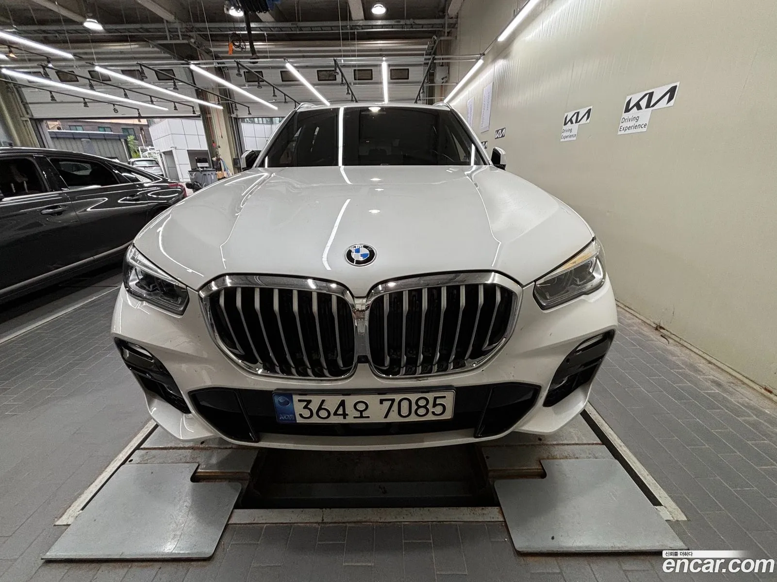 BMW X5 G05 xDrive 45E M Sport - фотография 2642043