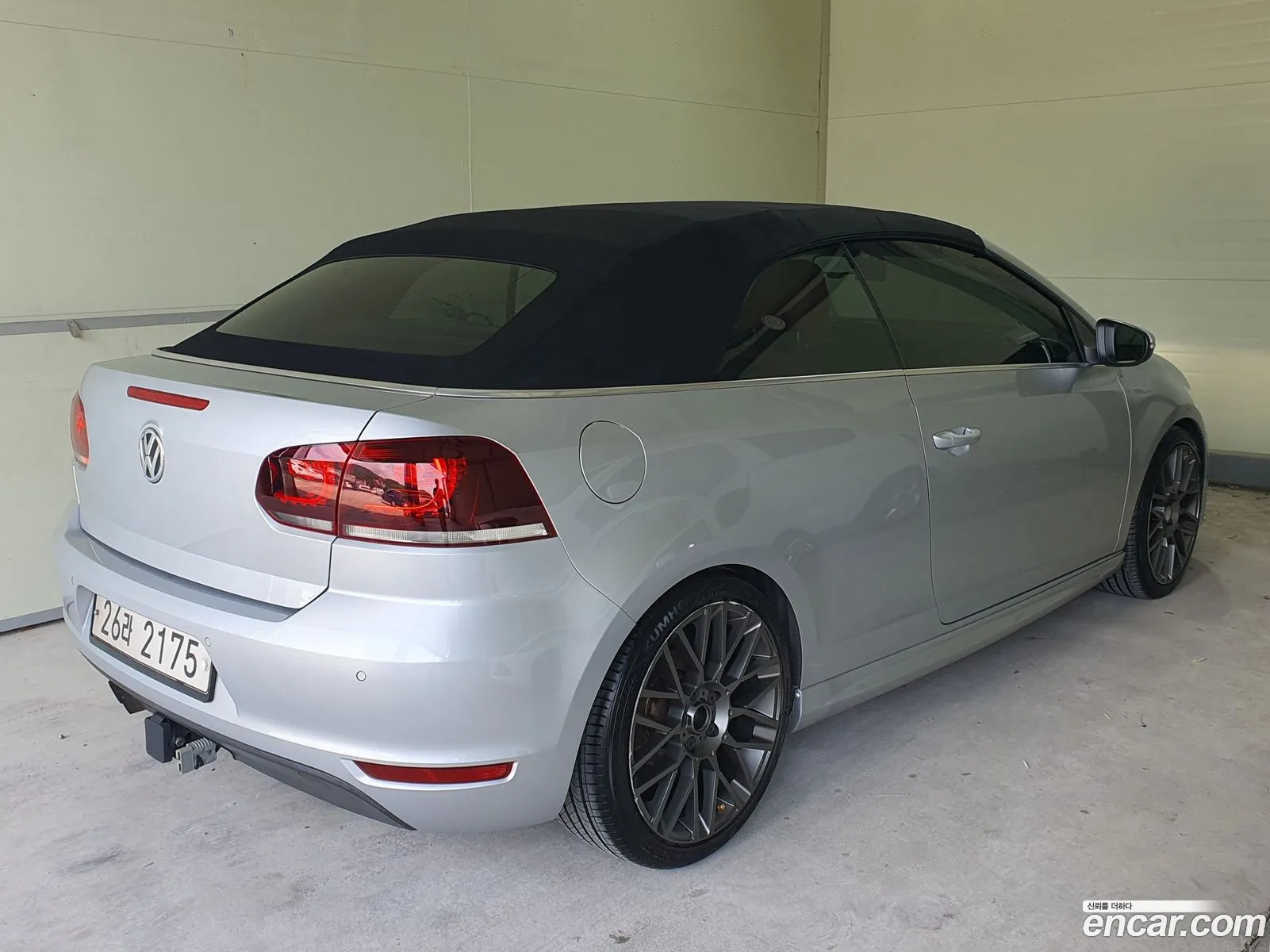 Volkswagen Golf 6Th Generation 20 Tdi Cabriolet - фотография 12874069