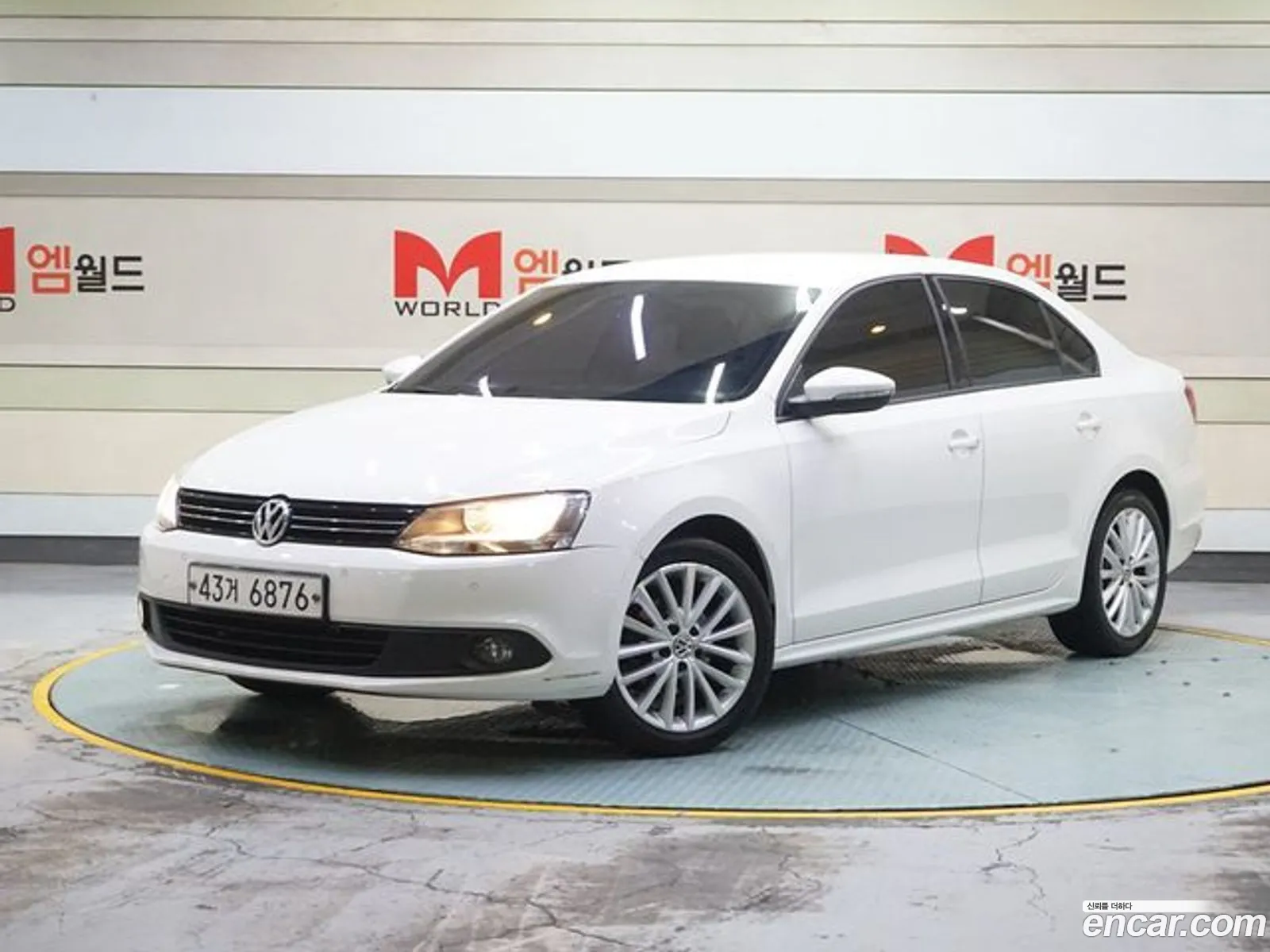 Volkswagen New Jetta 16 Tdi Bluemotion 6Th Generation - фотография 12874054