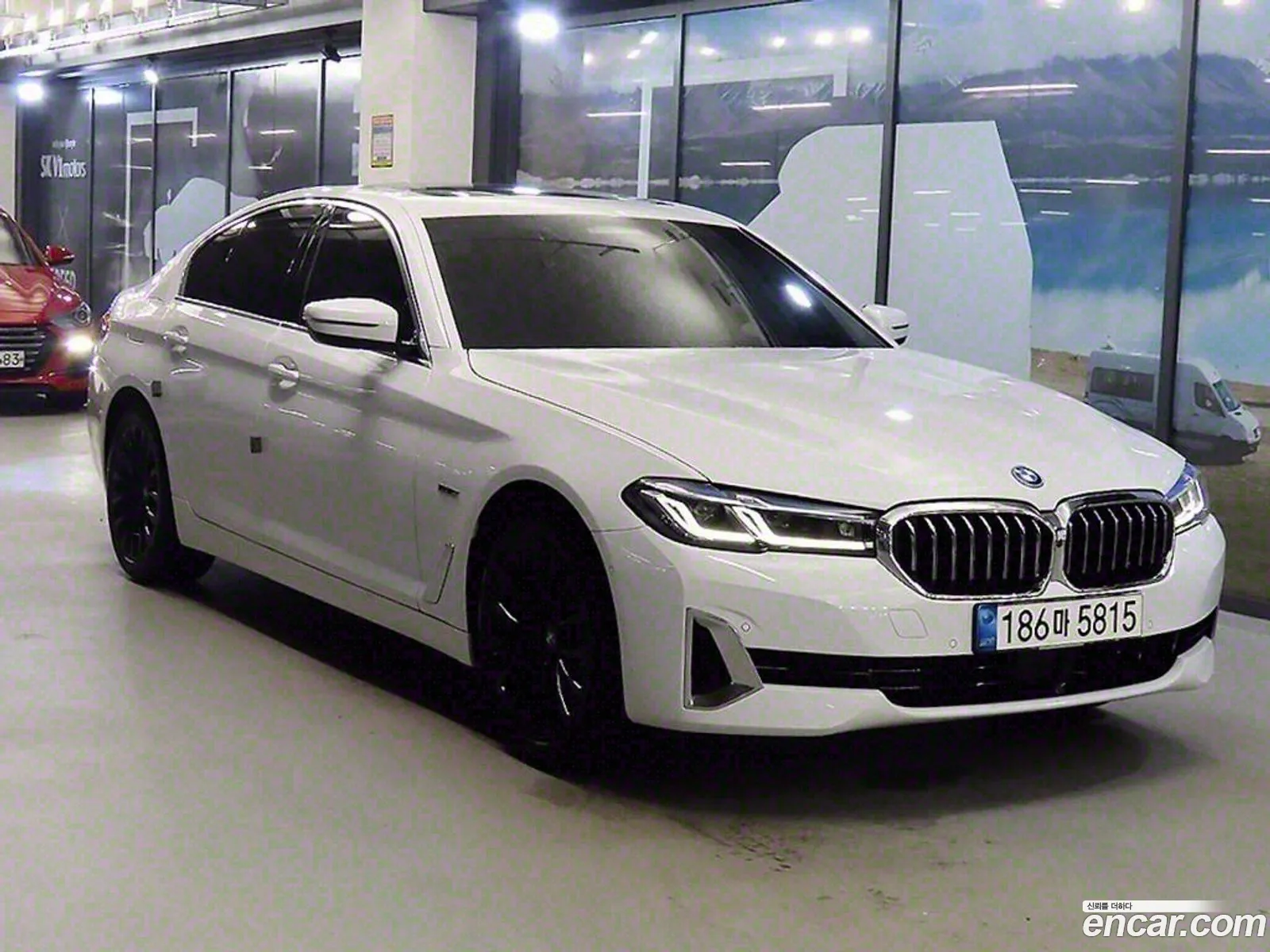 BMW 5 Series G30 530E Luxury - фотография 2666790