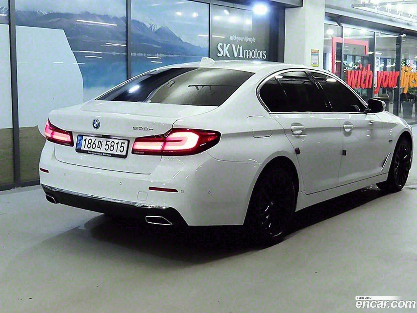 BMW 5 Series G30 530E Luxury - фотография 2666793