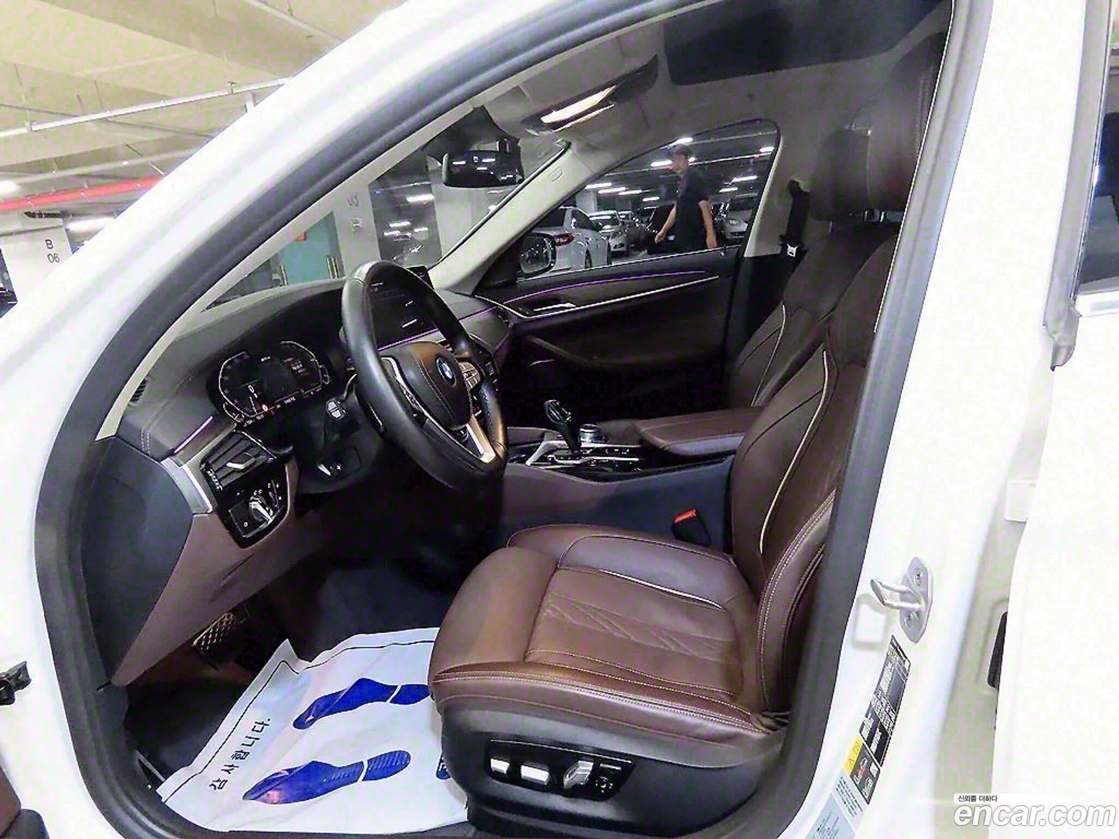 BMW 5 Series G30 530E Luxury - фотография 2666795