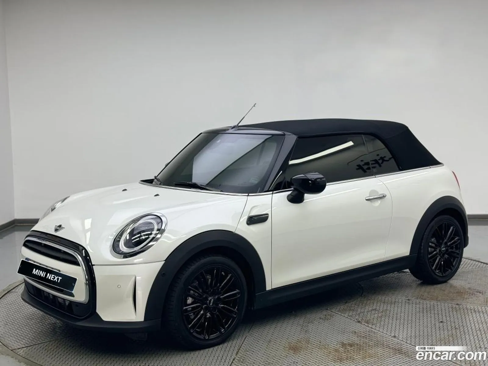 Mini Cooper Convertible Classic 3Rd Generation - фотография 9234494