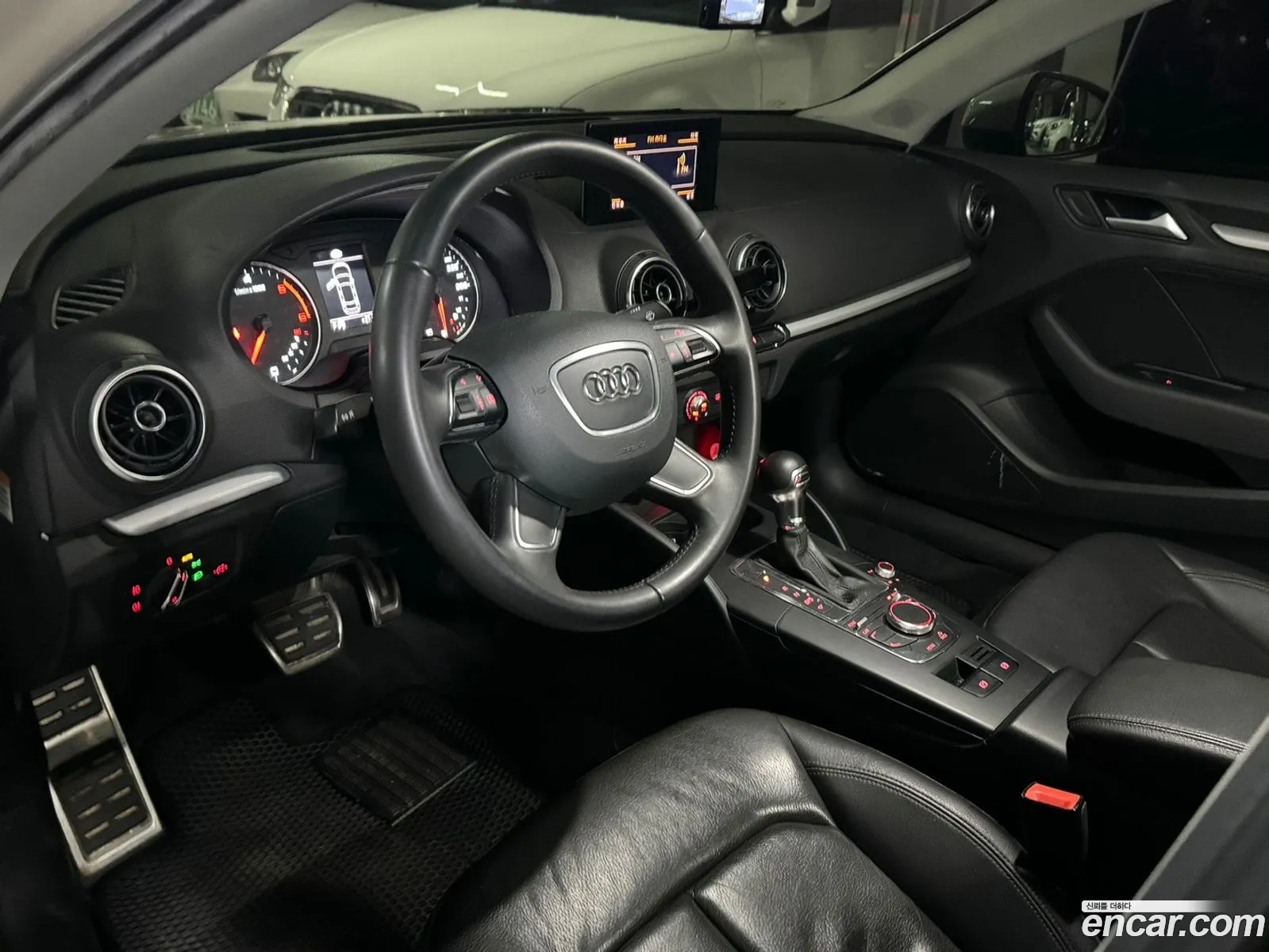 Audi New A3 20 Tdi 8V - фотография 1610603