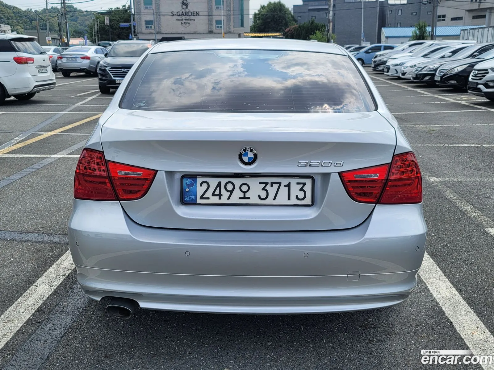 BMW 3 Series E90 320D Sedan - фотография 2644592