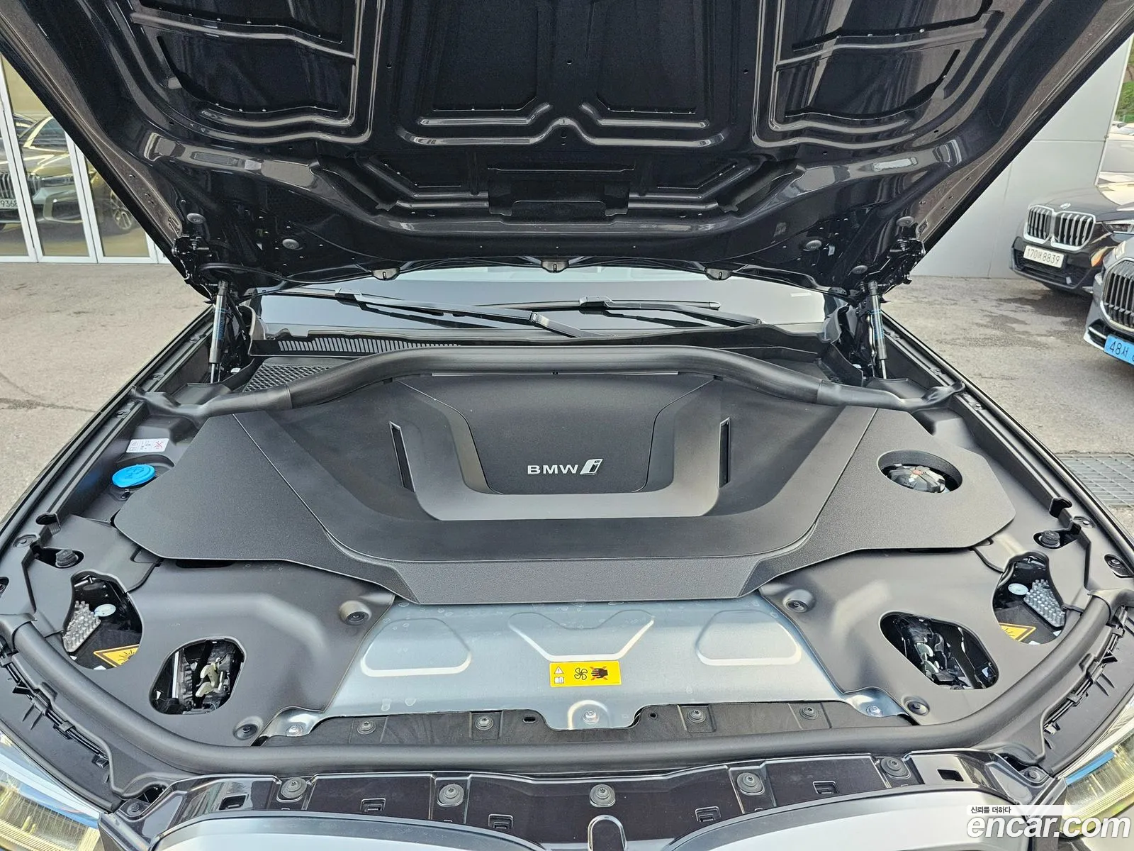 BMW Ix3 M Sport - фотография 12509052