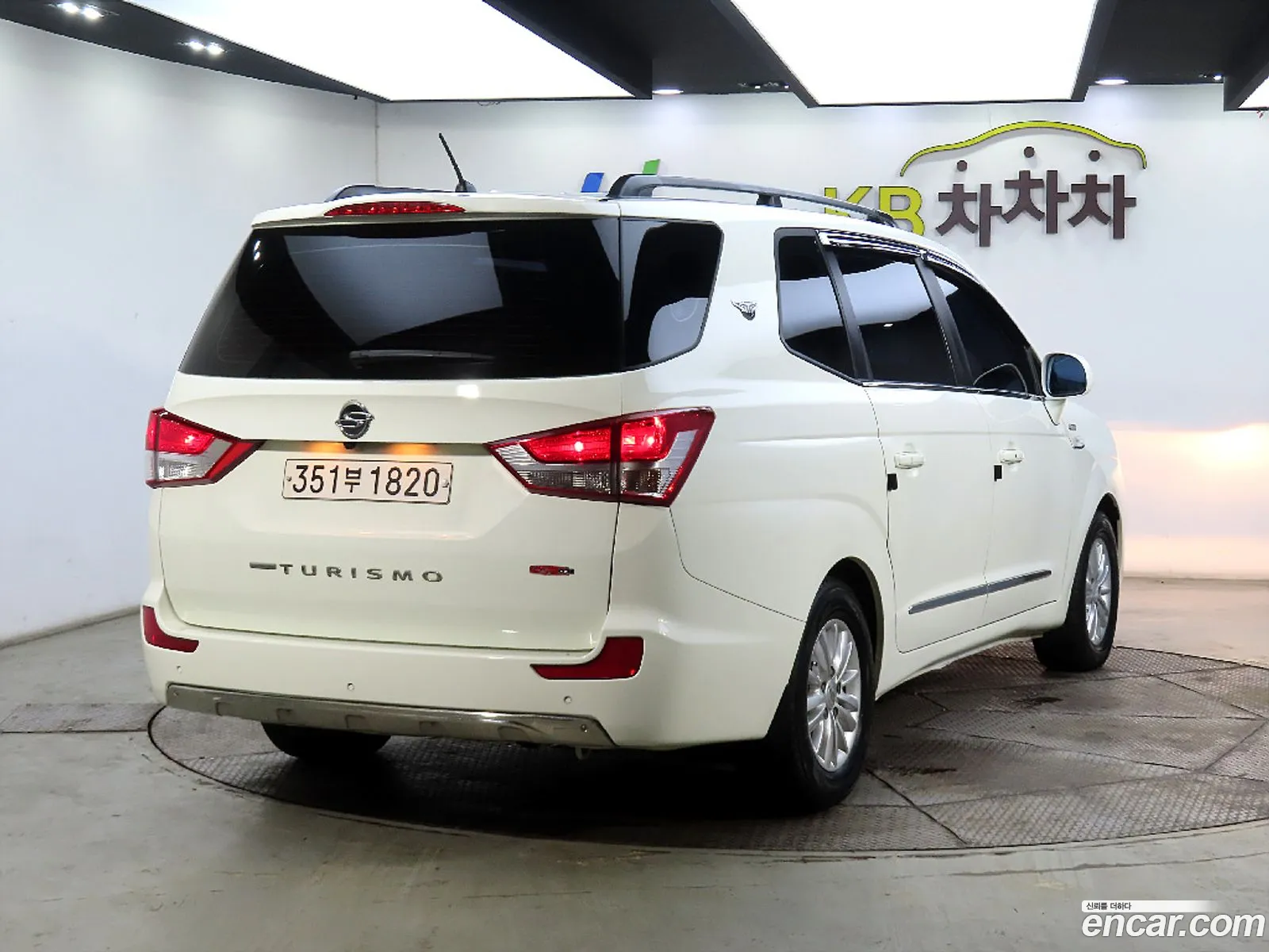 Kg Mobility Ssangyong Korando Turismo 4Wd Tx 9-Seater - фотография 4967470