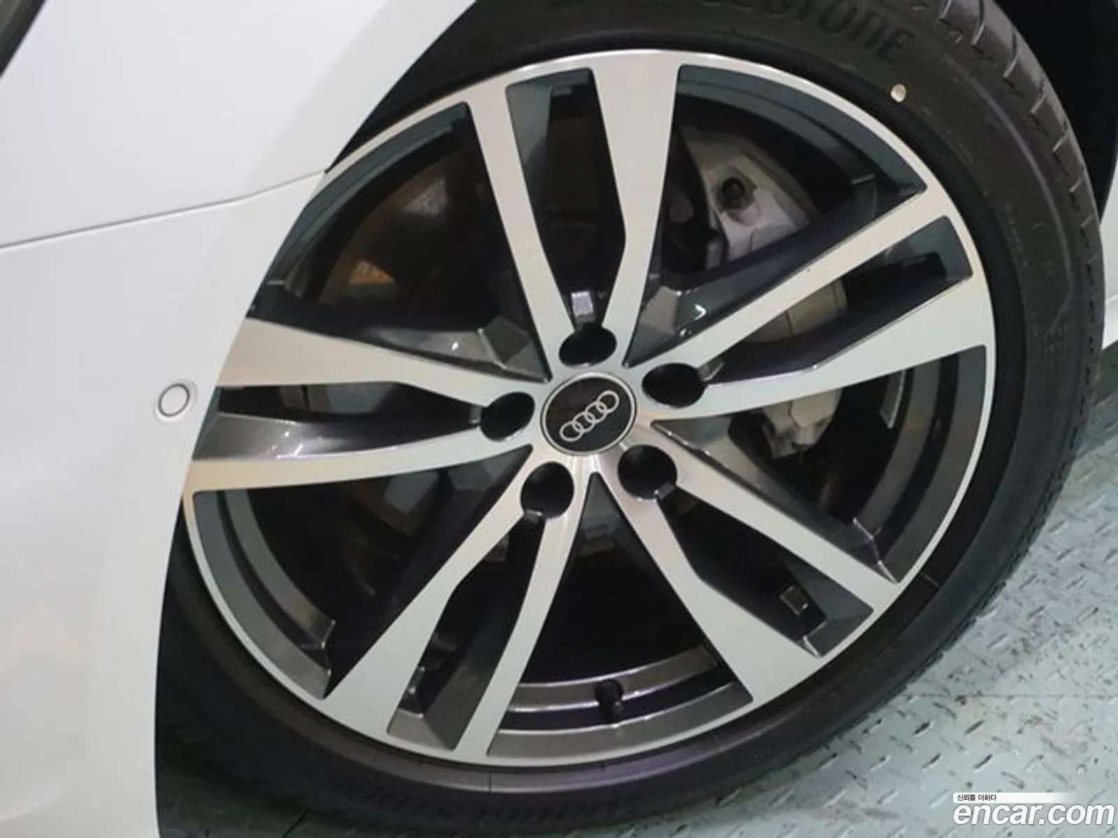 Audi A6 C8 45 Tfsi Quattro Premium - фотография 1610535