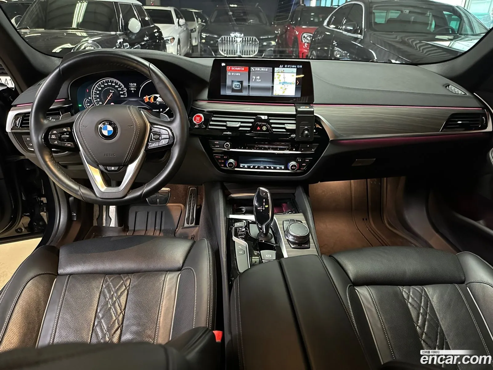 BMW 5 Series G30 530I xDrive M Sport Plus - фотография 12048704