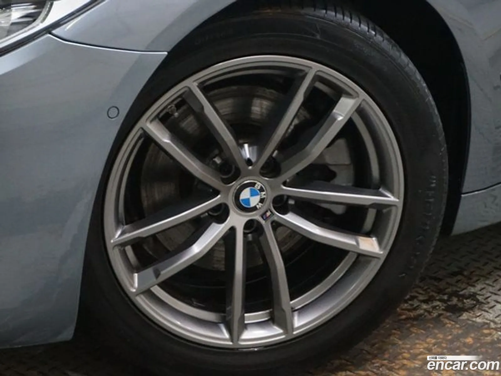 BMW 5 Series G30 520D xDrive M Sports - фотография 2644581