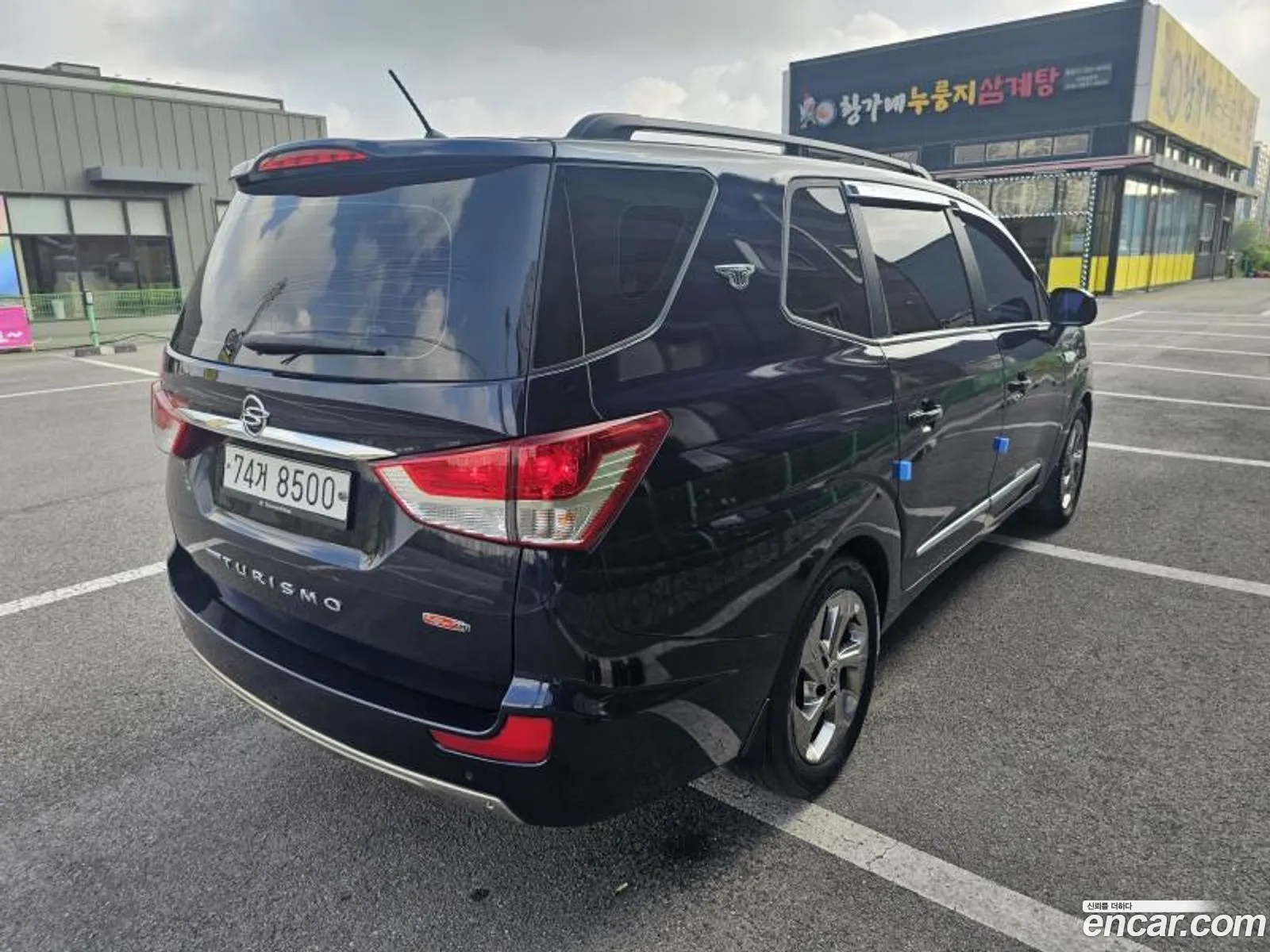 Kg Mobility Ssangyong Korando Turismo 4Wd Tx 11-Seater - фотография 4993718