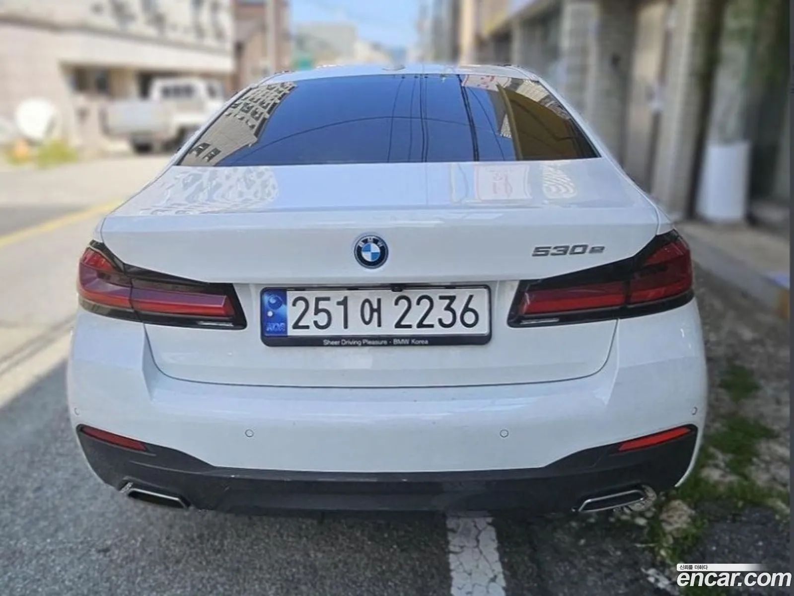 BMW 5 Series G30 530E M Sports - фотография 2623280