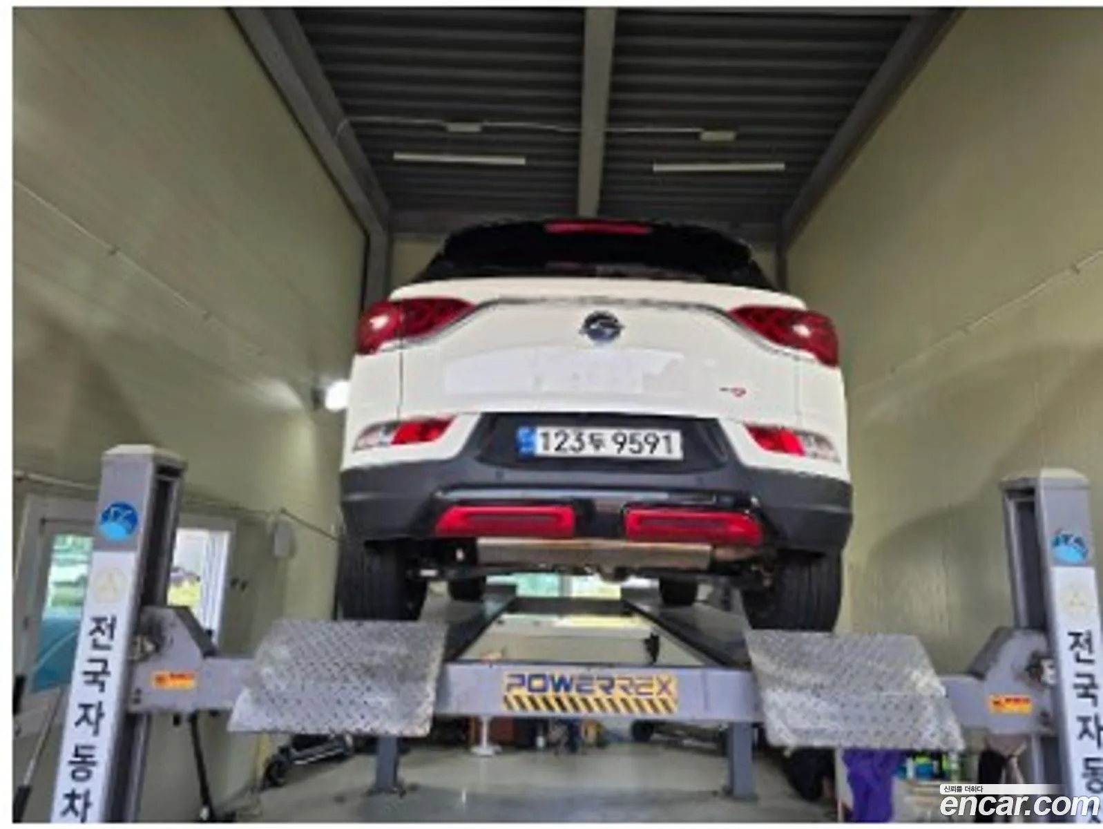 Kg Mobility Ssangyong Beautiful Korando Gasoline 15 2Wd R-Plus - фотография 4932499