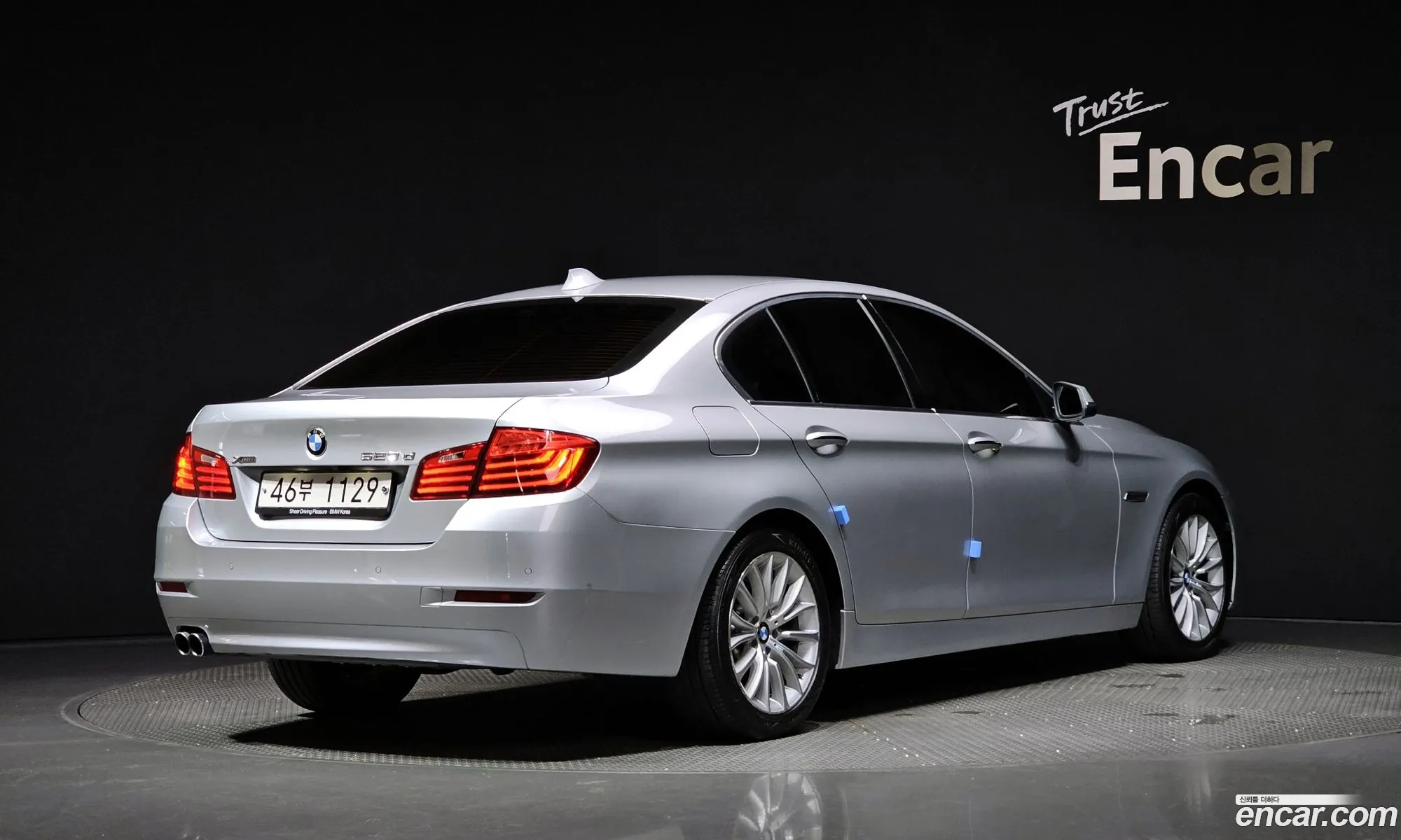 BMW 5 Series F10 520D - фотография 98331