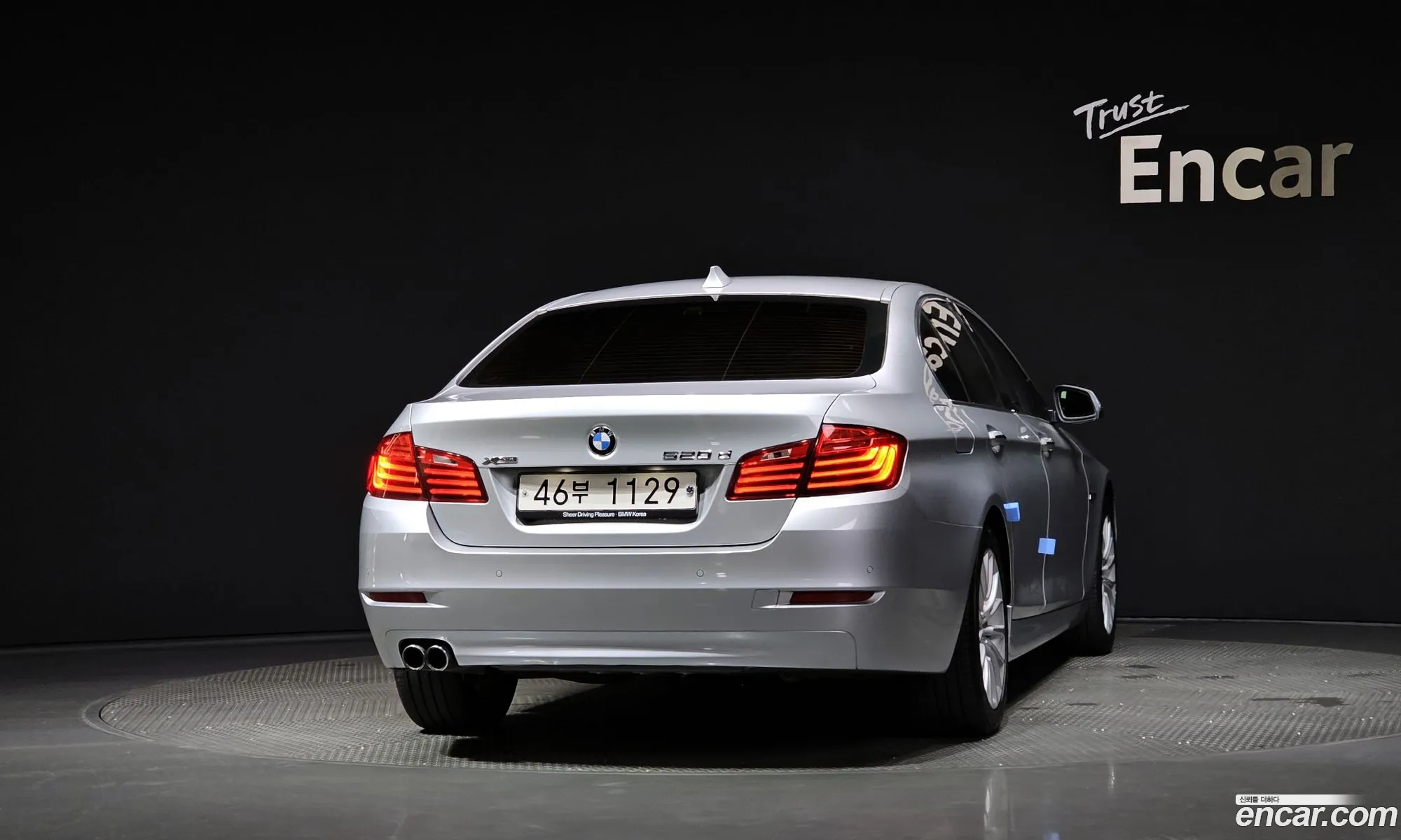 BMW 5 Series F10 520D - фотография 98333