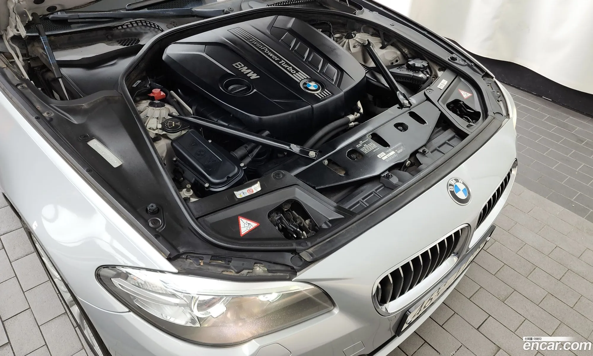 BMW 5 Series F10 520D - фотография 98335