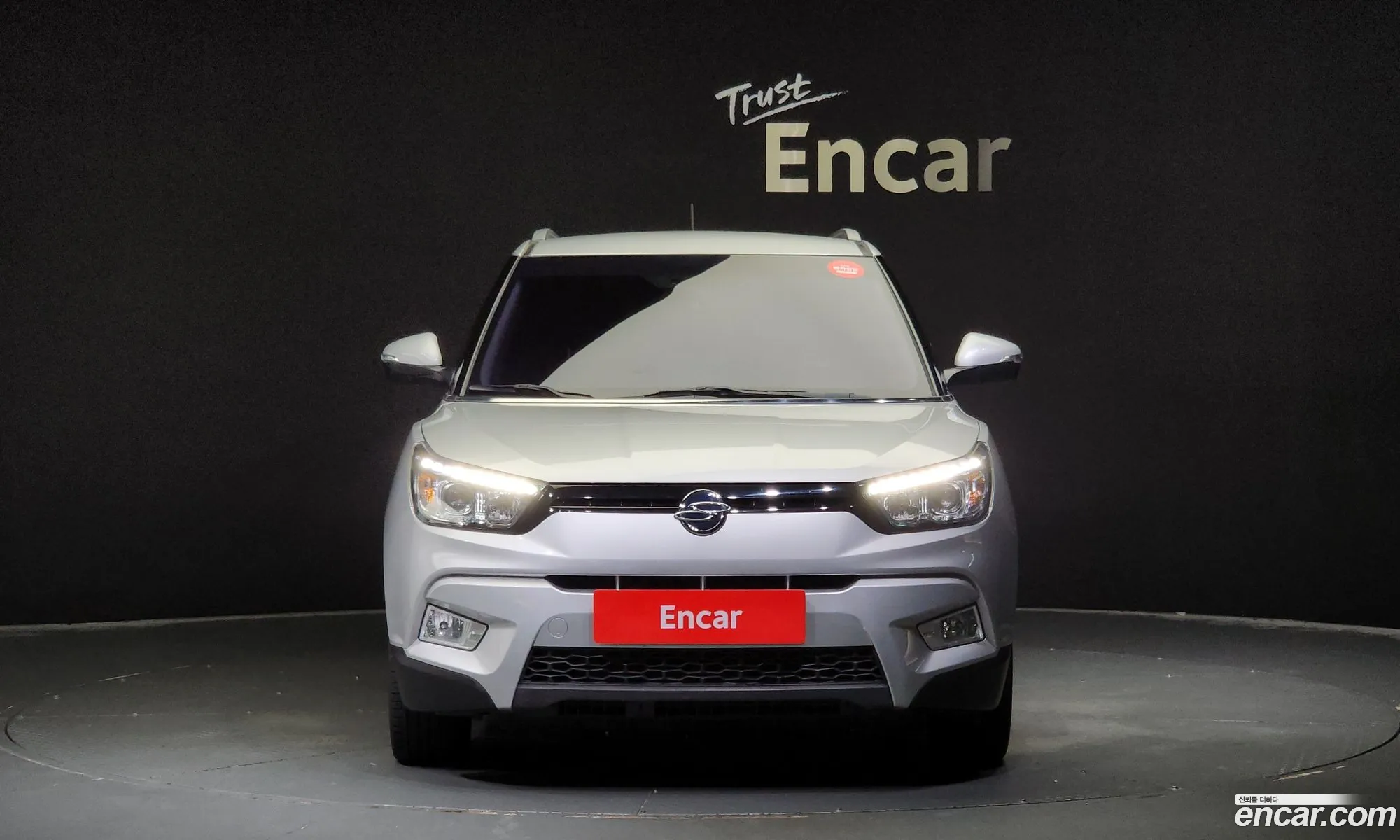 Kg Mobility Ssangyong Tivoli Lx 2Wd Luxury Model - фотография 4663939