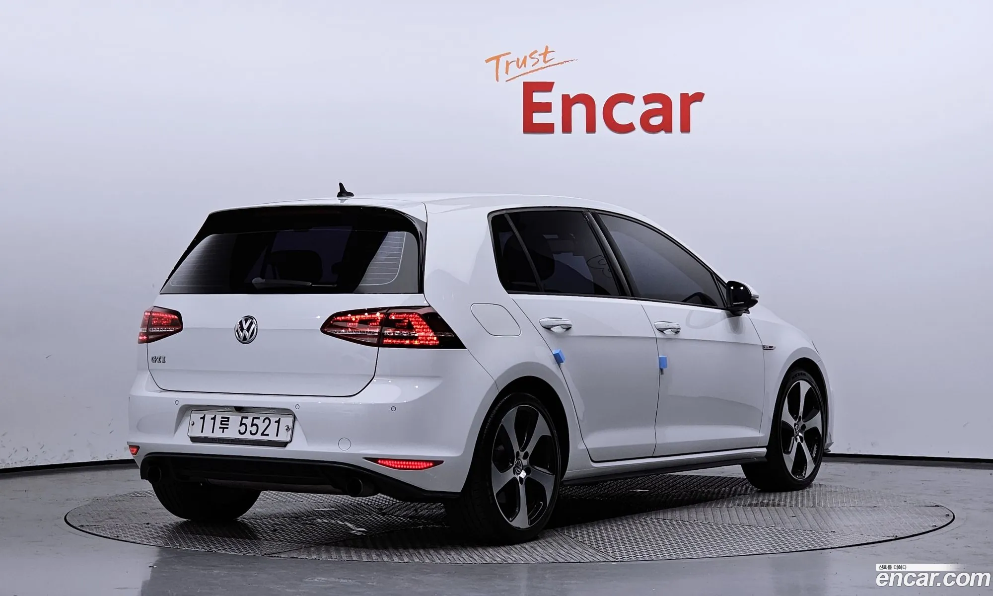 Volkswagen Golf 7Th Generation 20 Gti - фотография 12702684