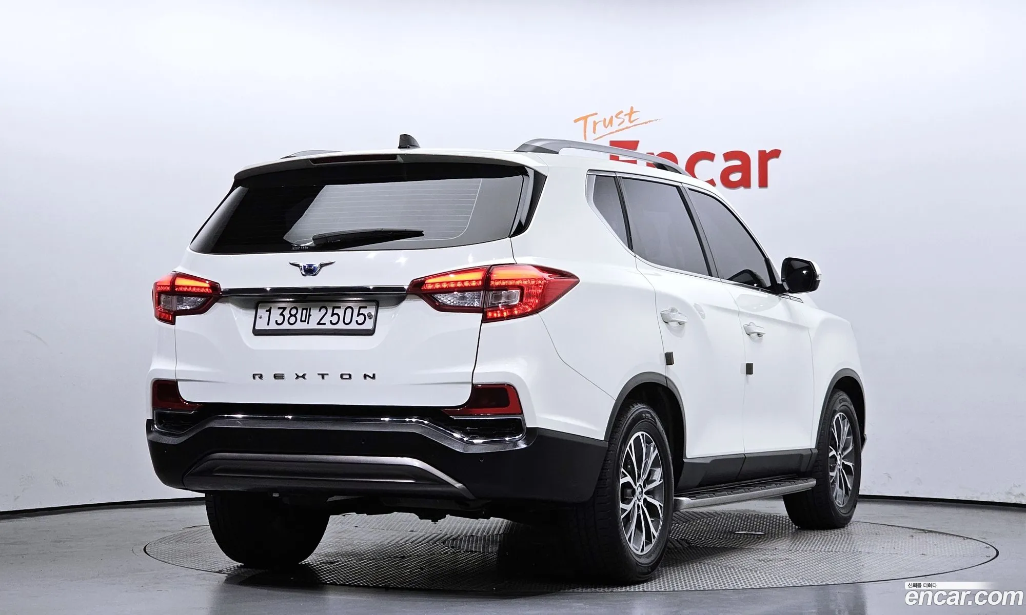 Kg Mobility Ssangyong G4 Rexton Diesel 22 4Wd White Edition - фотография 4773454