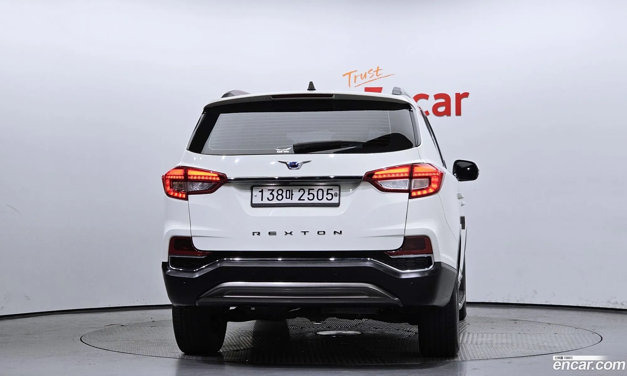 Kg Mobility Ssangyong G4 Rexton Diesel 22 4Wd White Edition - фотография 4773456