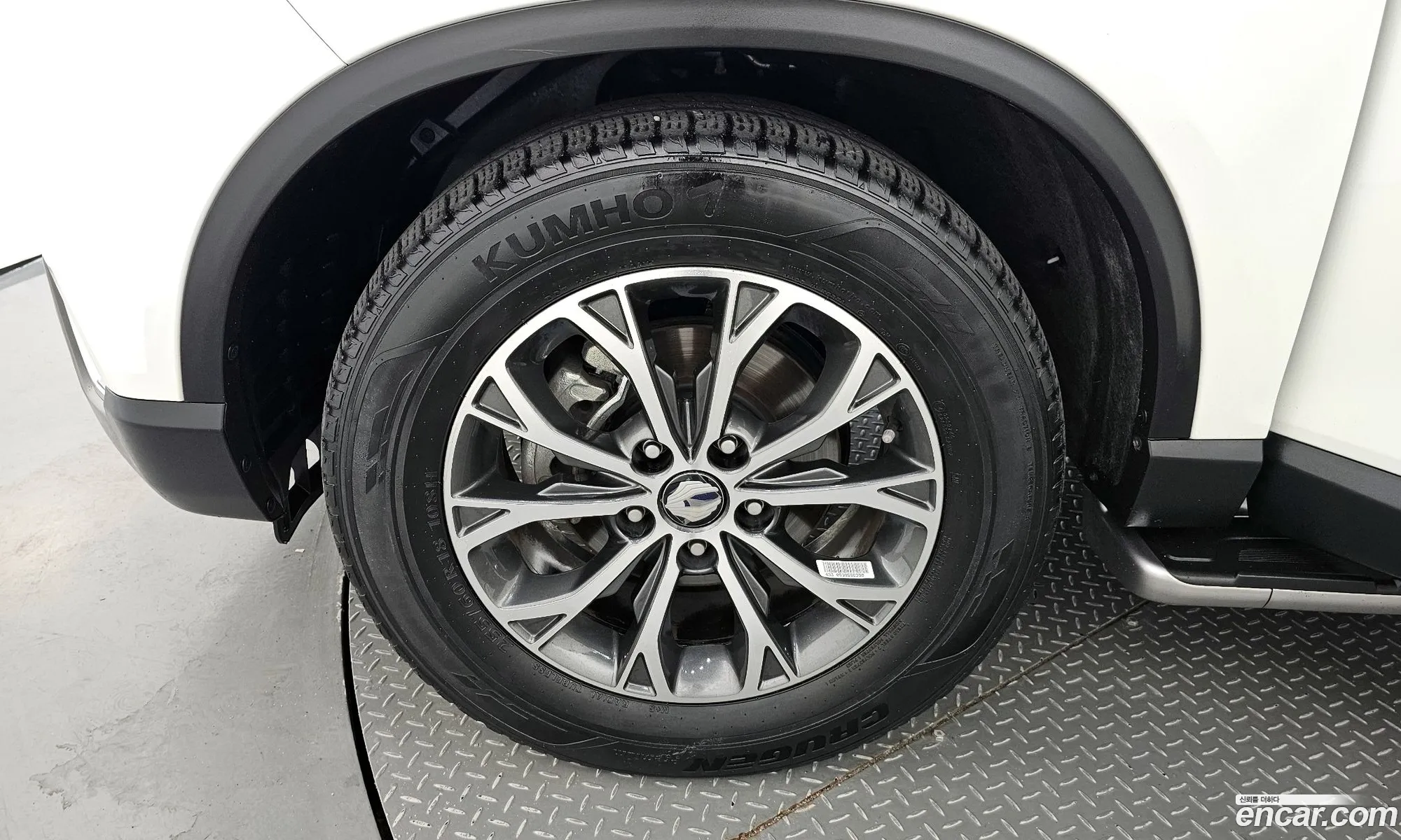 Kg Mobility Ssangyong G4 Rexton Diesel 22 4Wd White Edition - фотография 4773457