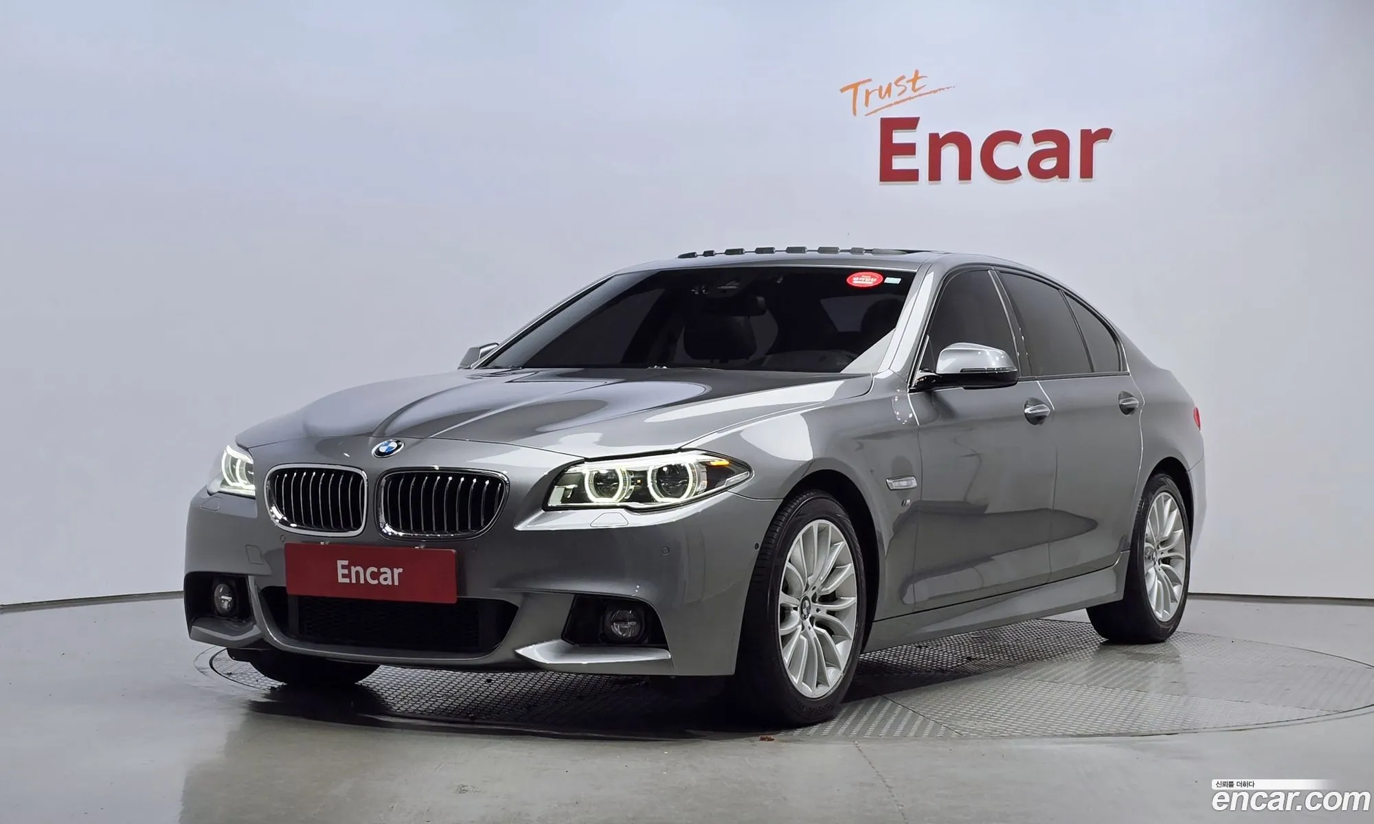 BMW 5 Series F10 520D M Aerodynamics - фотография 2399535