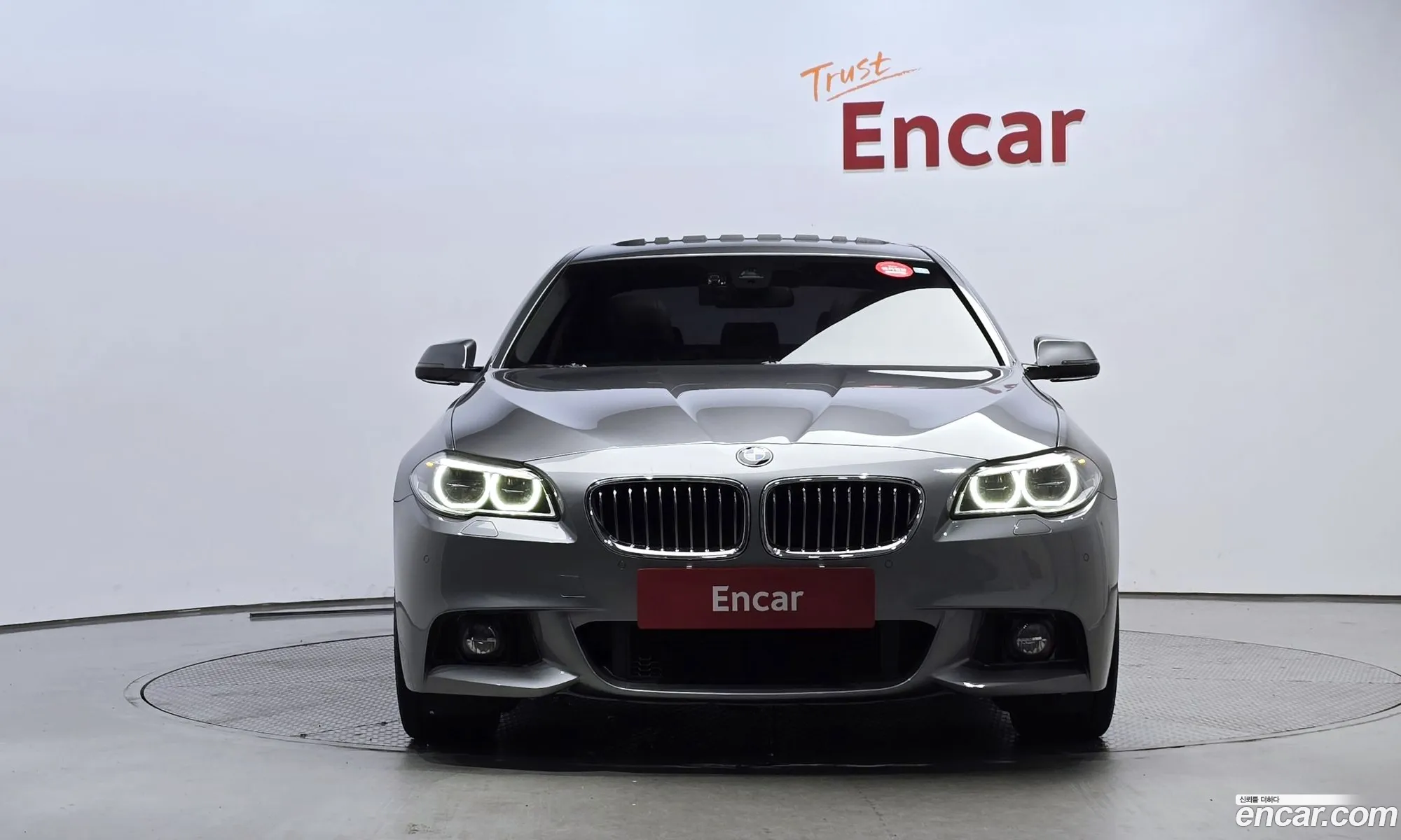 BMW 5 Series F10 520D M Aerodynamics - фотография 2399537