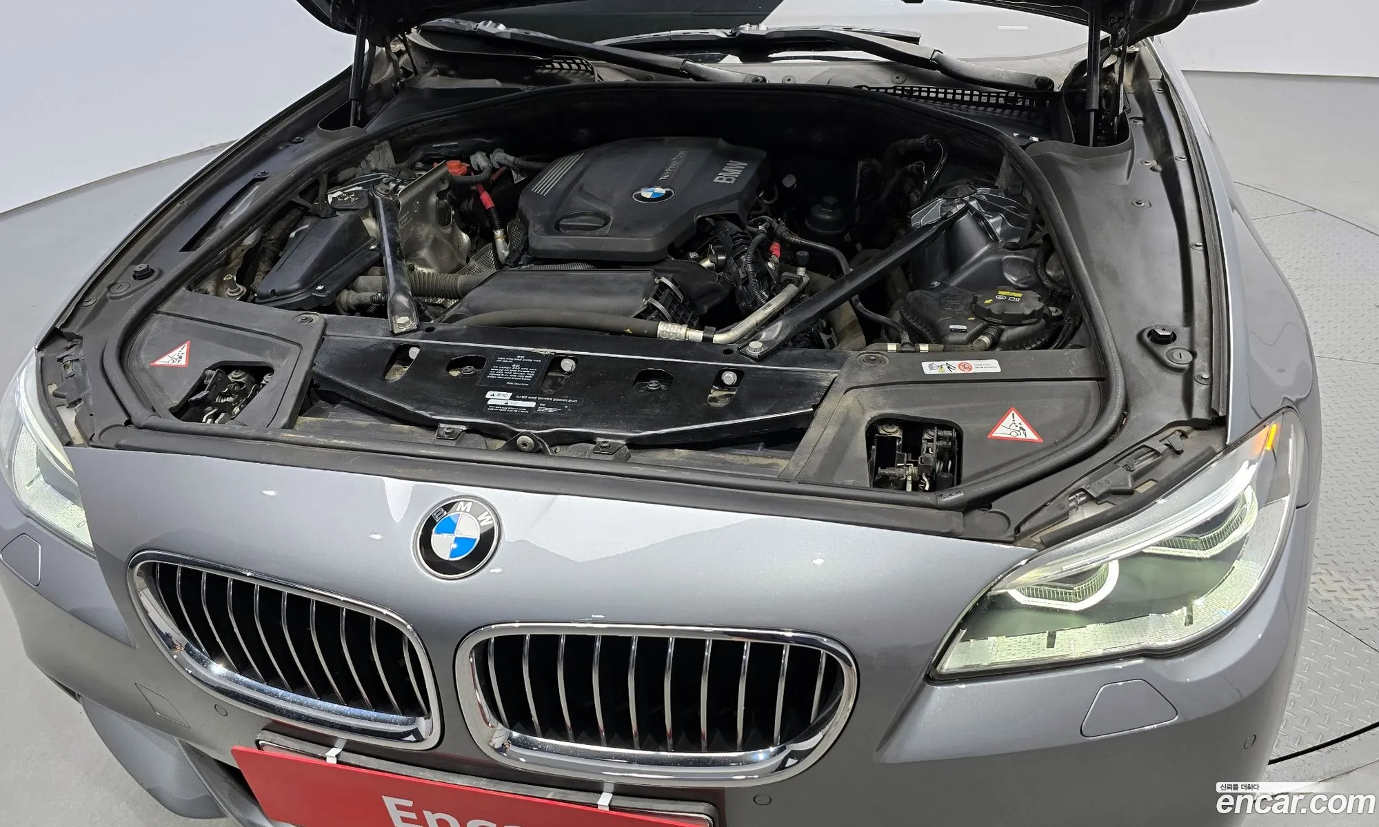 BMW 5 Series F10 520D M Aerodynamics - фотография 2399540