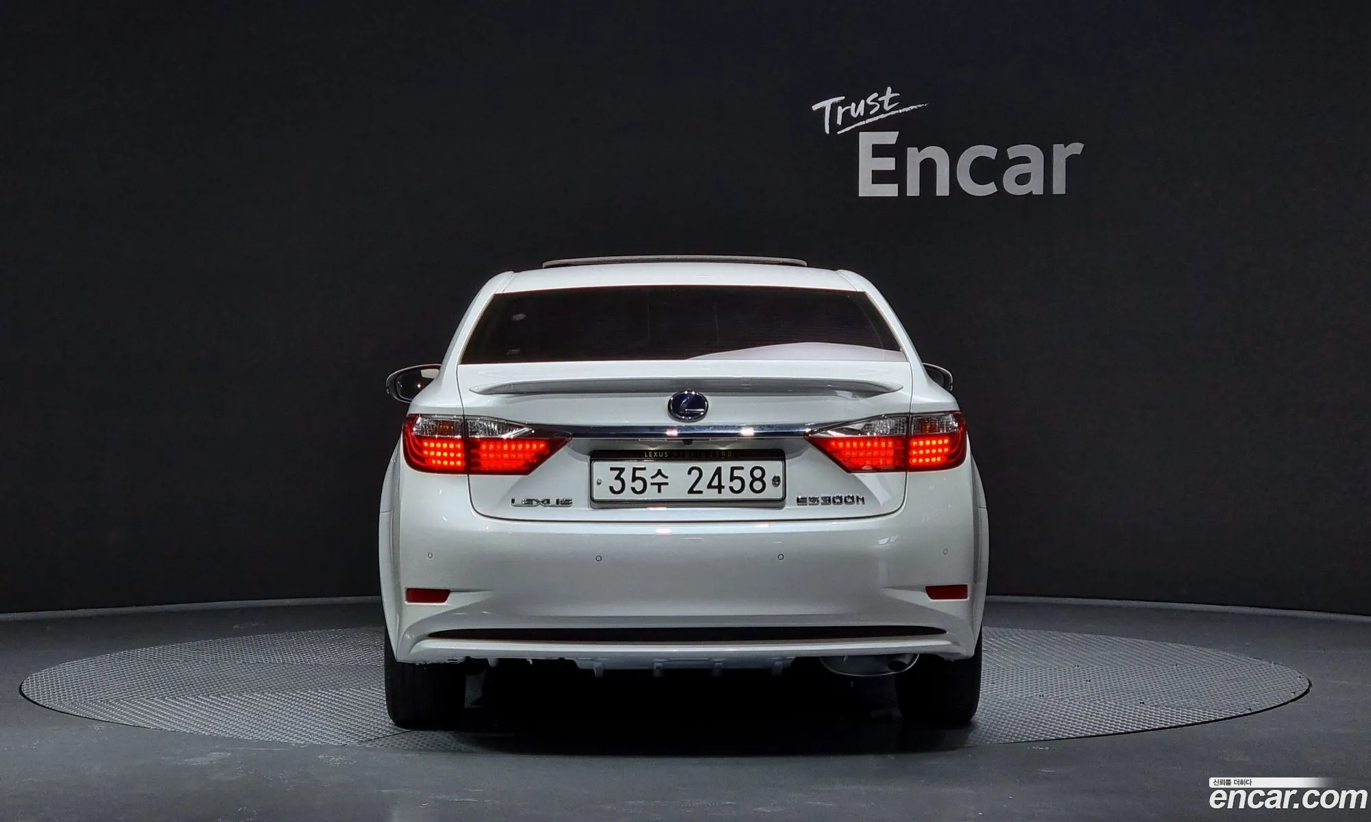 Lexus New Es300H Supreme Xv60 - фотография 6353510