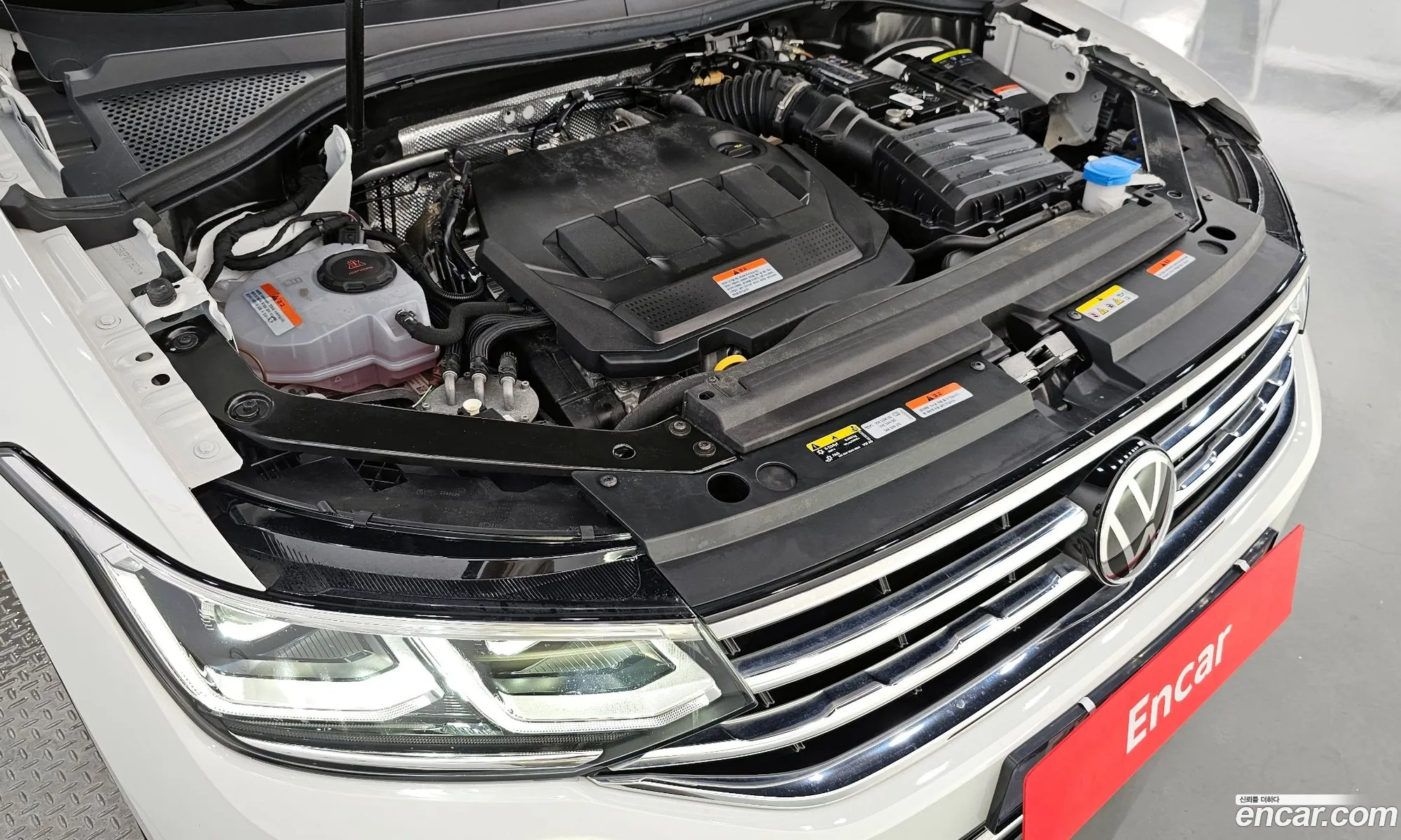 Volkswagen Tiguan 2Nd Generation 20 Tdi Premium - фотография 12702628