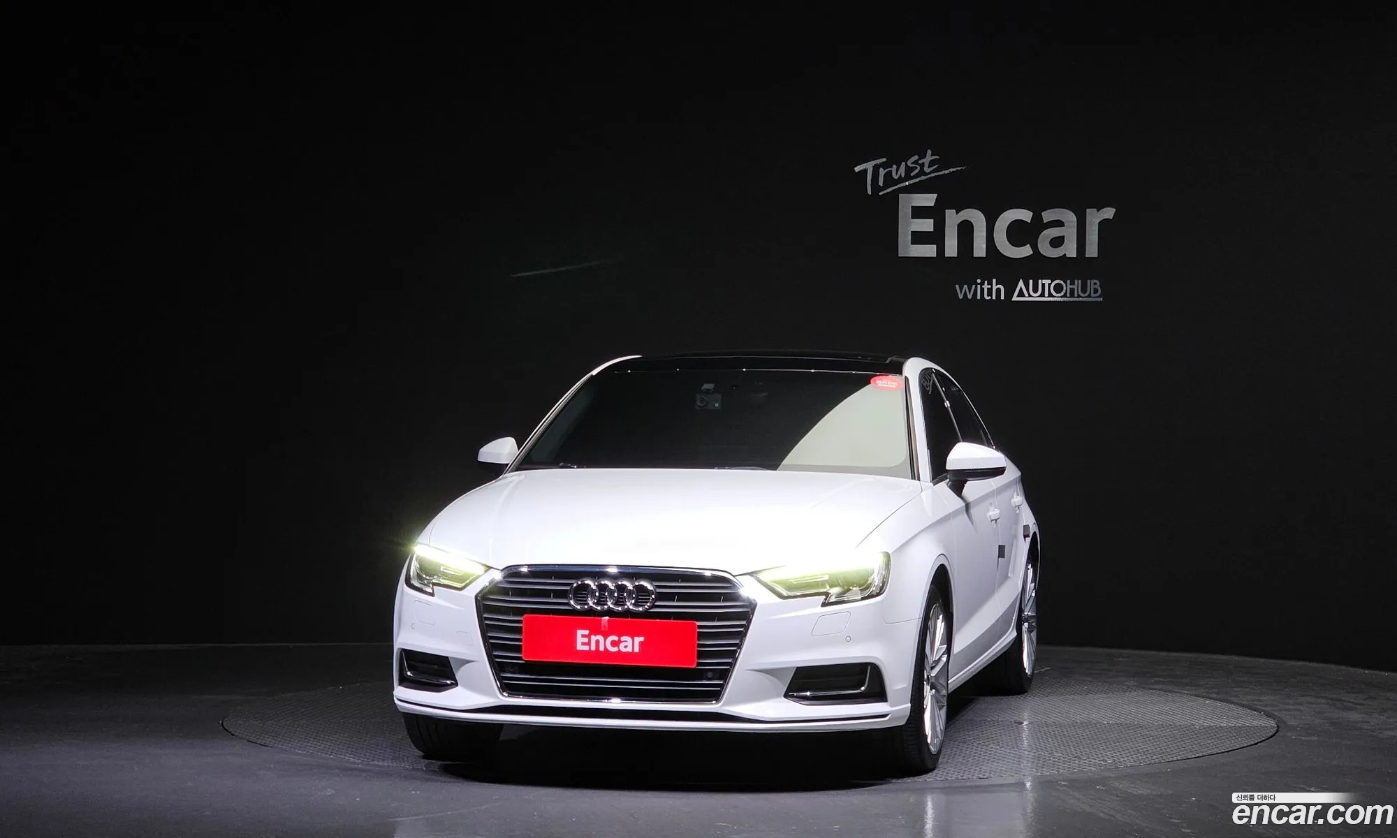 Audi New A3 40 Tfsi 8V - фотография 12637512