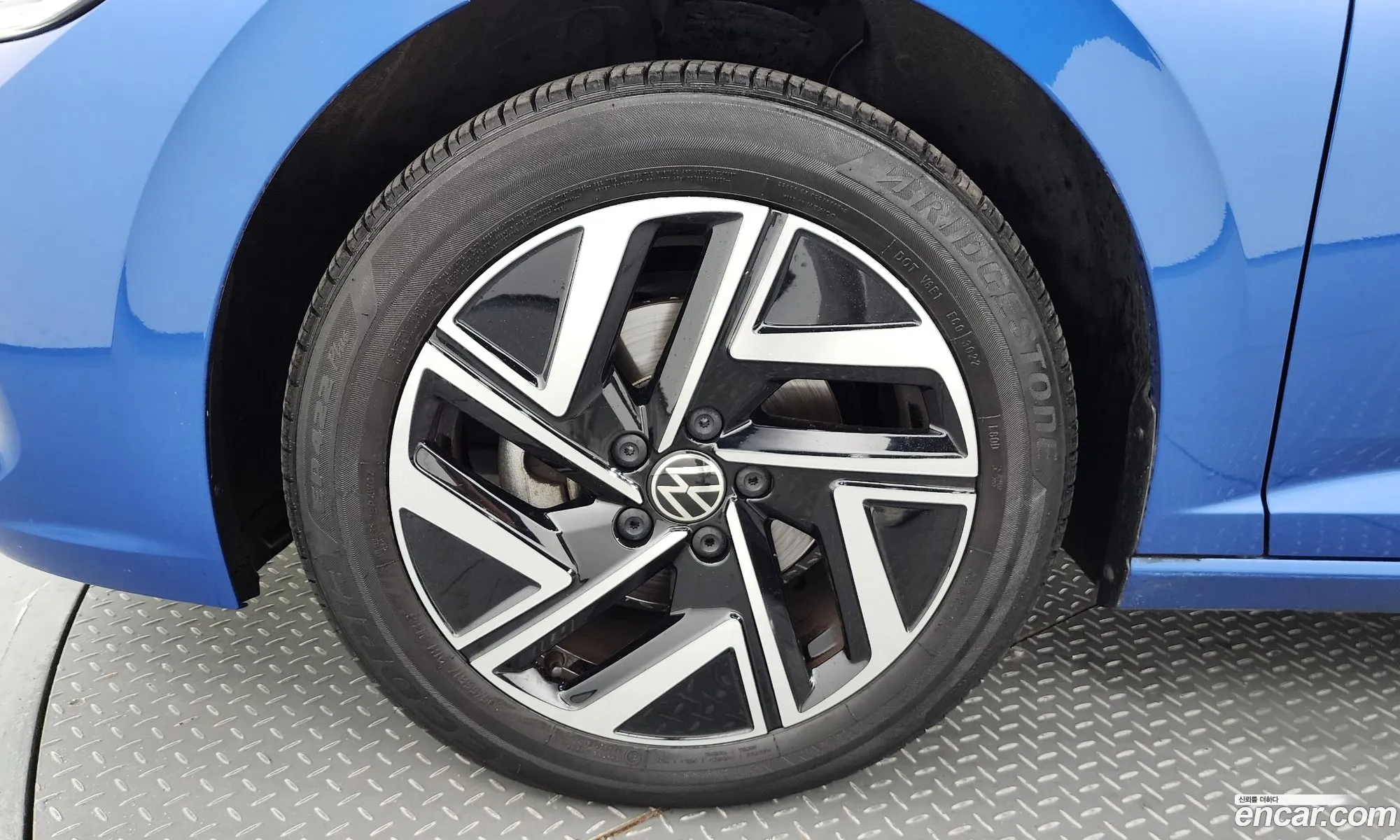 Volkswagen Jetta 7Th Generation 15 Tsi Prestige - фотография 12591165
