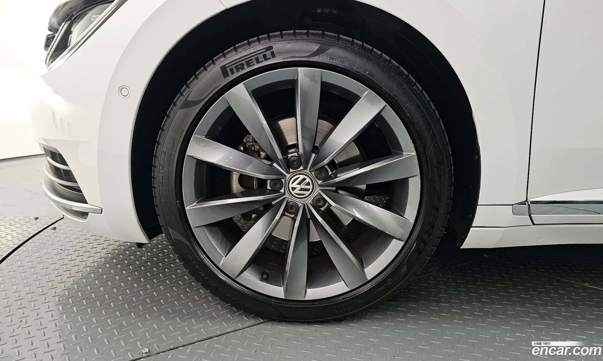 Volkswagen Arteon 20 Tdi Prestige - фотография 12786547