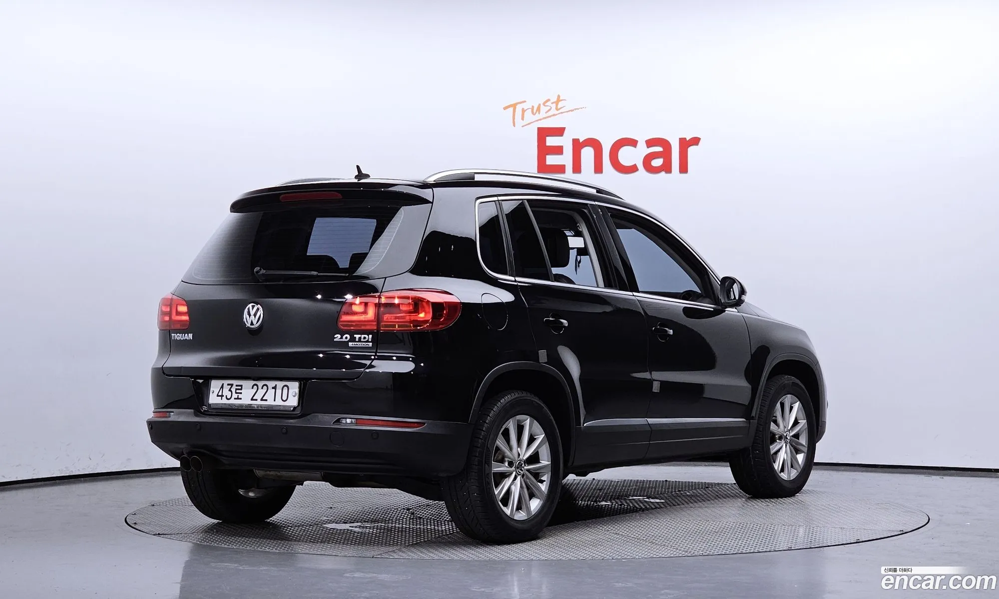 Volkswagen New Tiguan 20 Tdi Comfort 5N - фотография 12702611