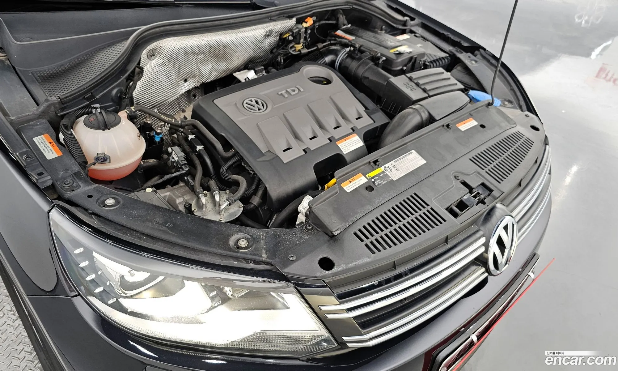 Volkswagen New Tiguan 20 Tdi Comfort 5N - фотография 12702615