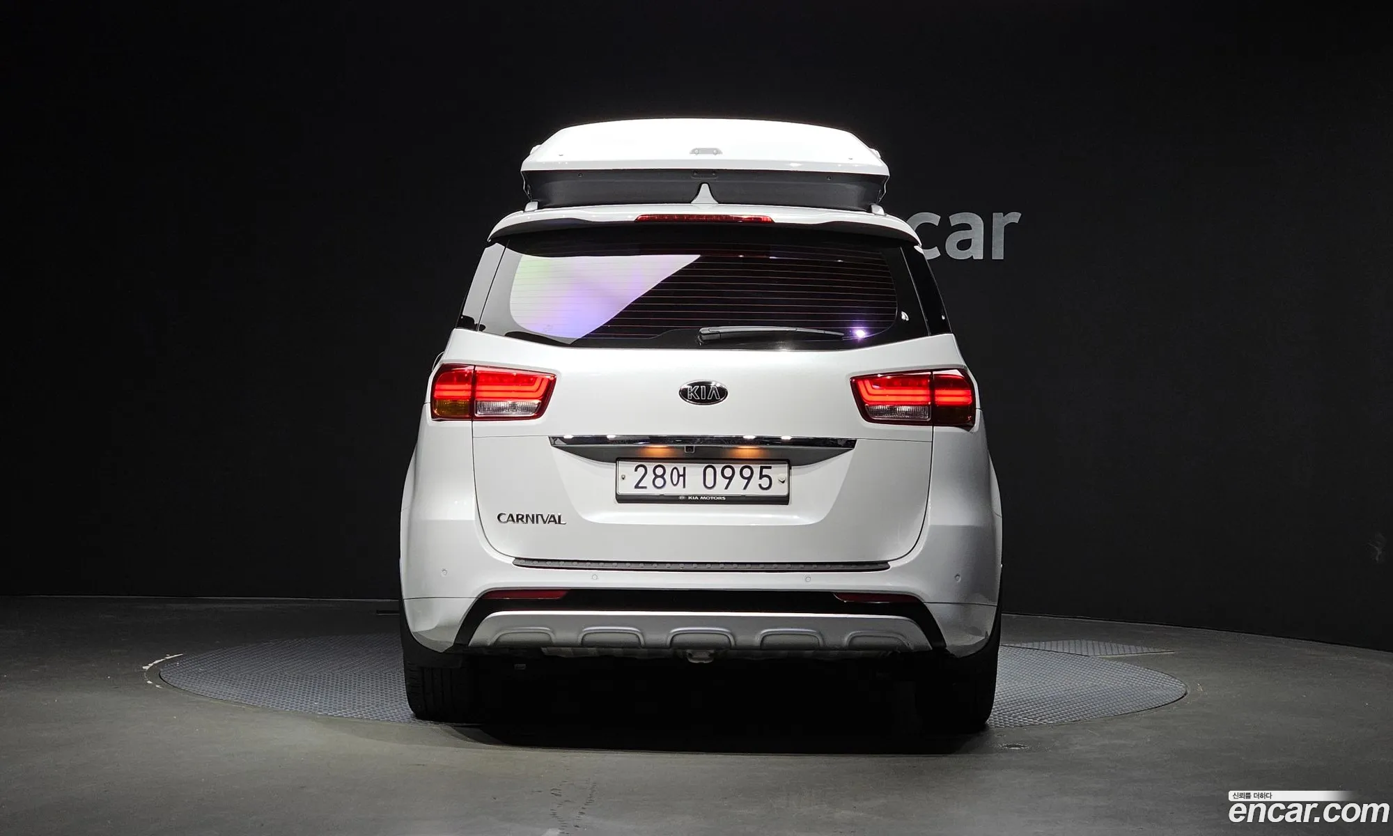 Kia All New Carnival 9-Seater Outdoor Prestige - фотография 12545853