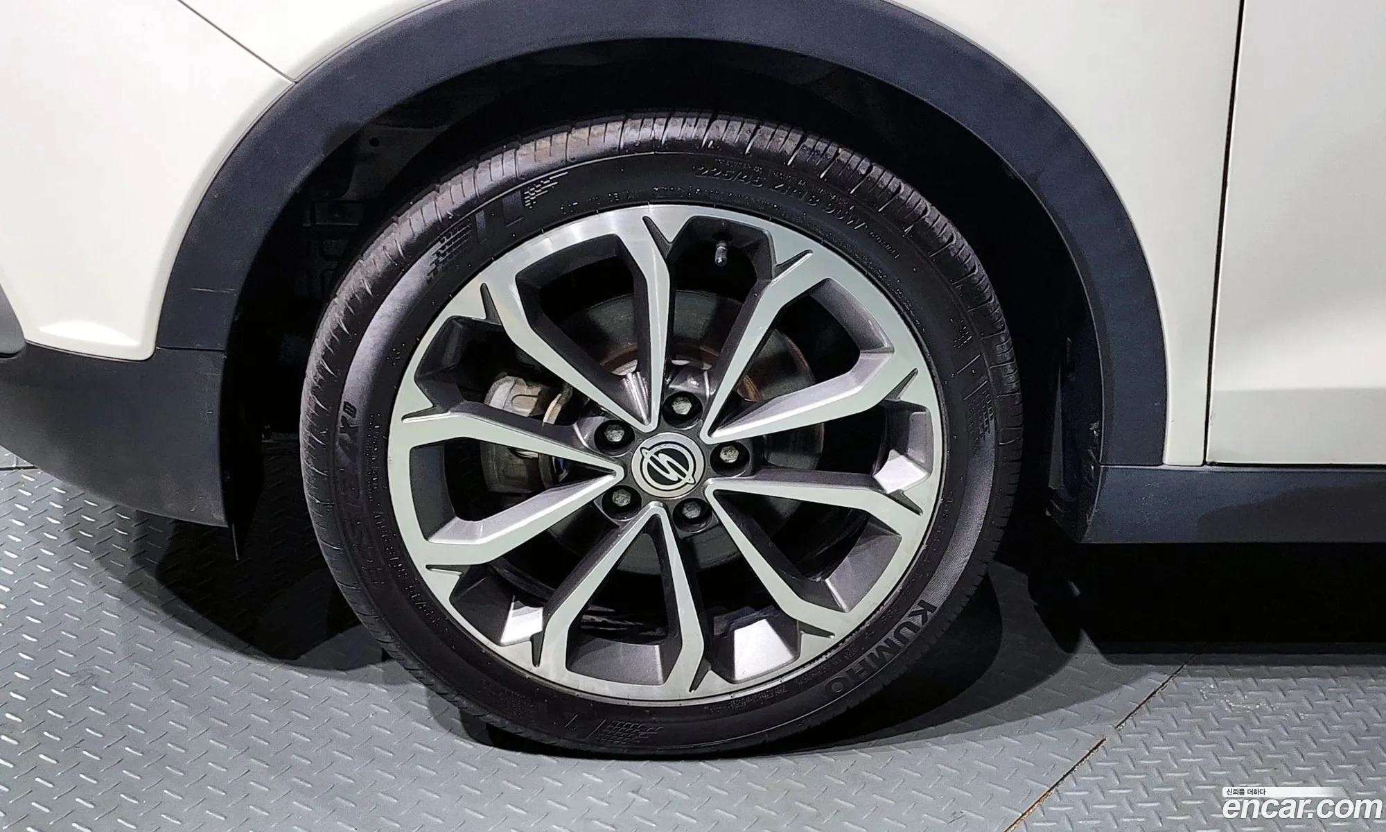 Kg Mobility Ssangyong Tivoli Air 16 Rx 2Wd - фотография 4947946
