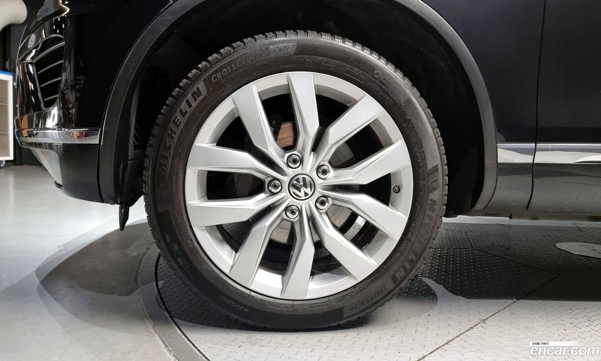 Volkswagen New Touareg V6 30 Tdi Bluemotion Premium 7P5 - фотография 12671665