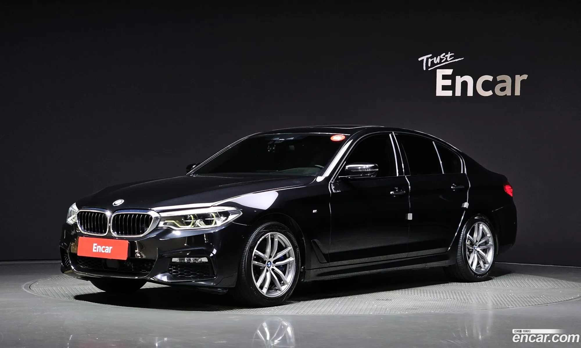 BMW 5 Series G30 530I xDrive M Sport Plus - фотография 103014