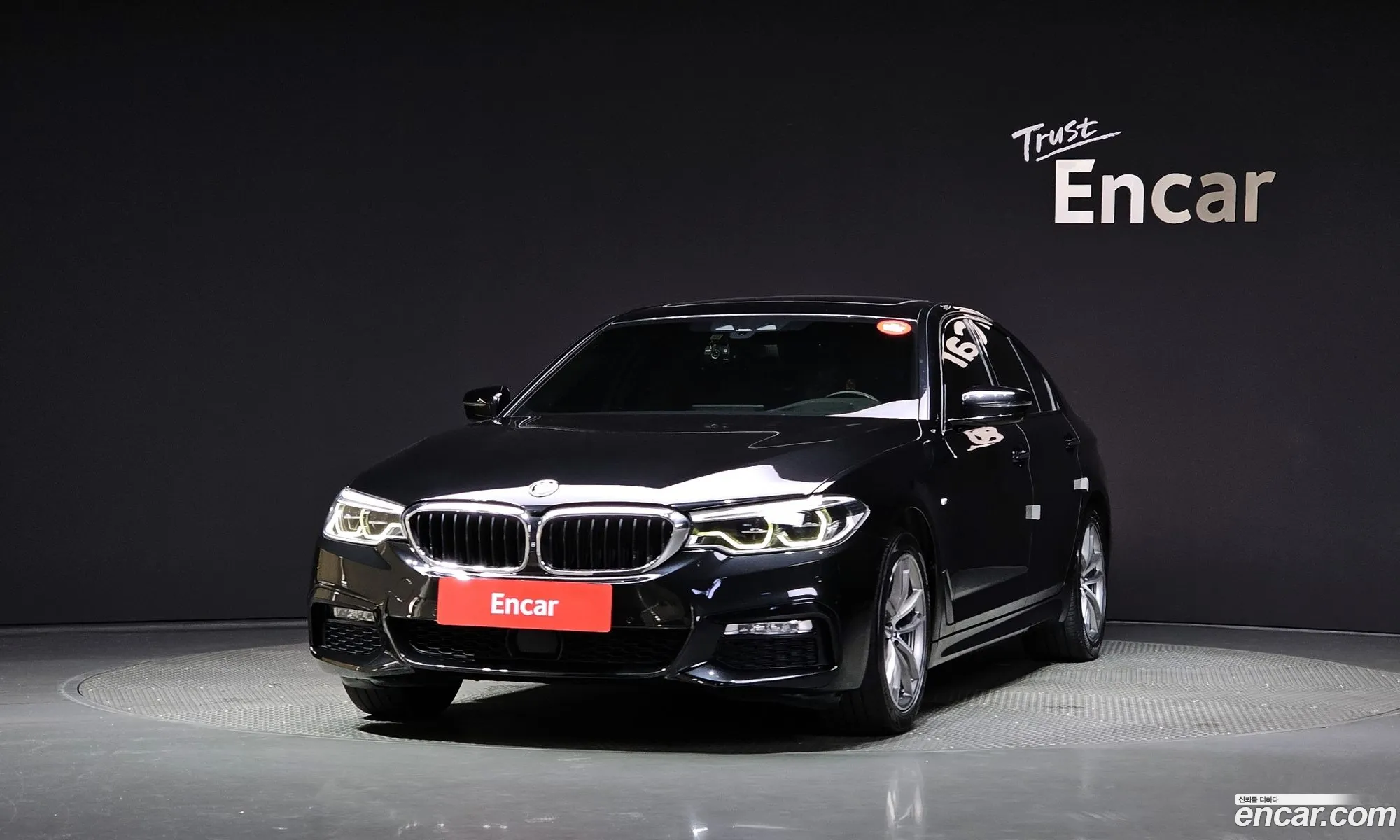 BMW 5 Series G30 530I xDrive M Sport Plus - фотография 103016