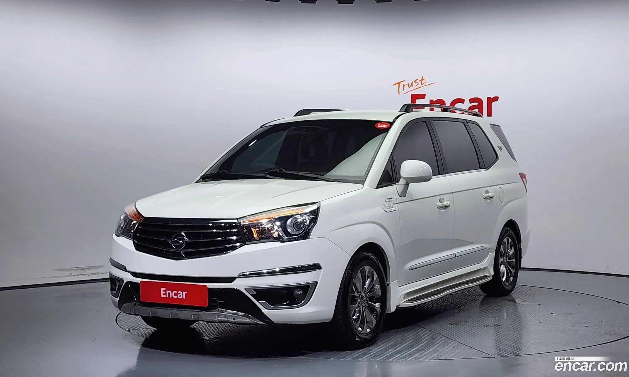 Kg Mobility Ssangyong Korando Turismo 4Wd Tx 11-Seater - фотография 4801262