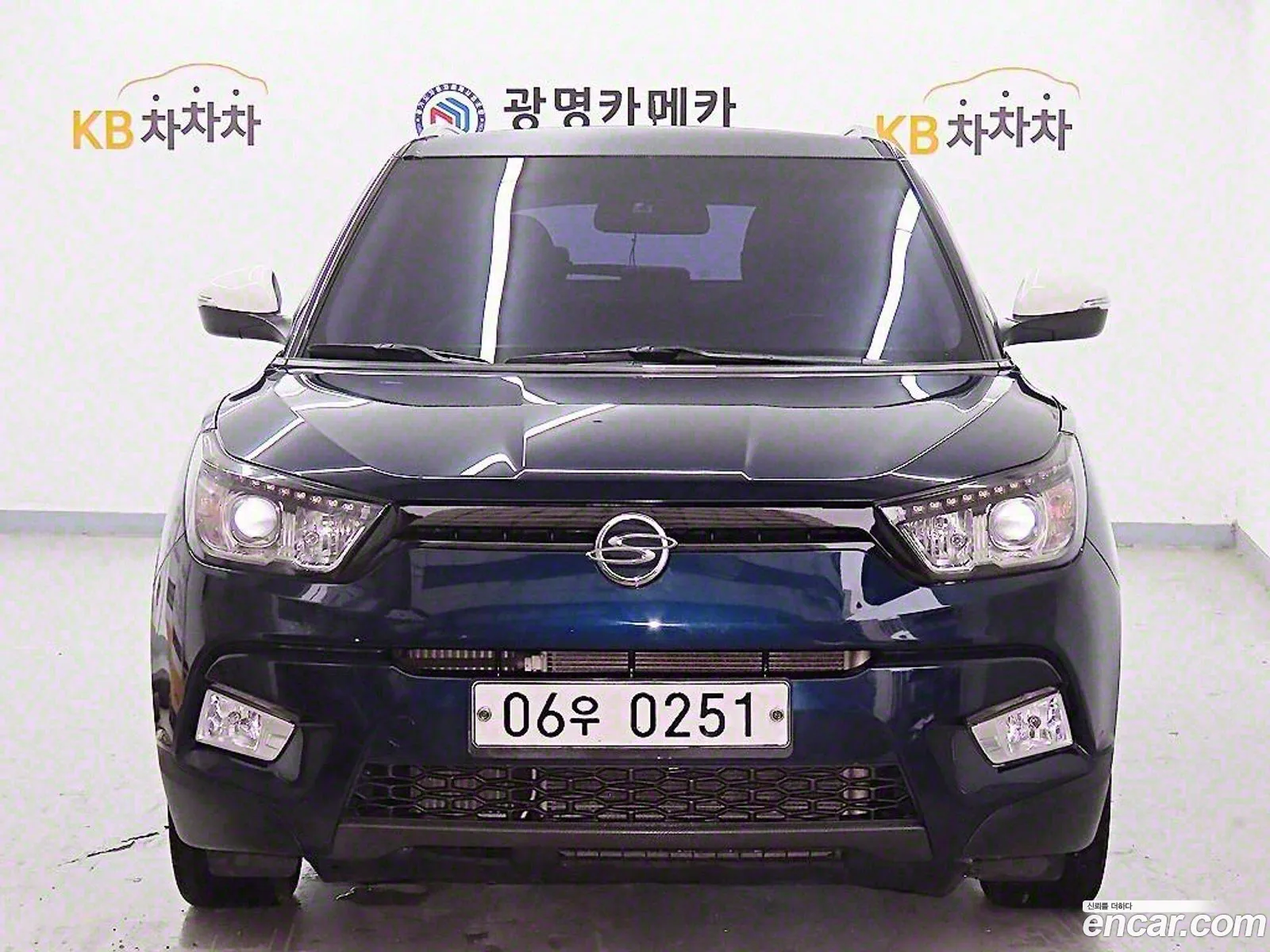 Kg Mobility Ssangyong Tivoli Diesel Vx 2Wd - фотография 7573876