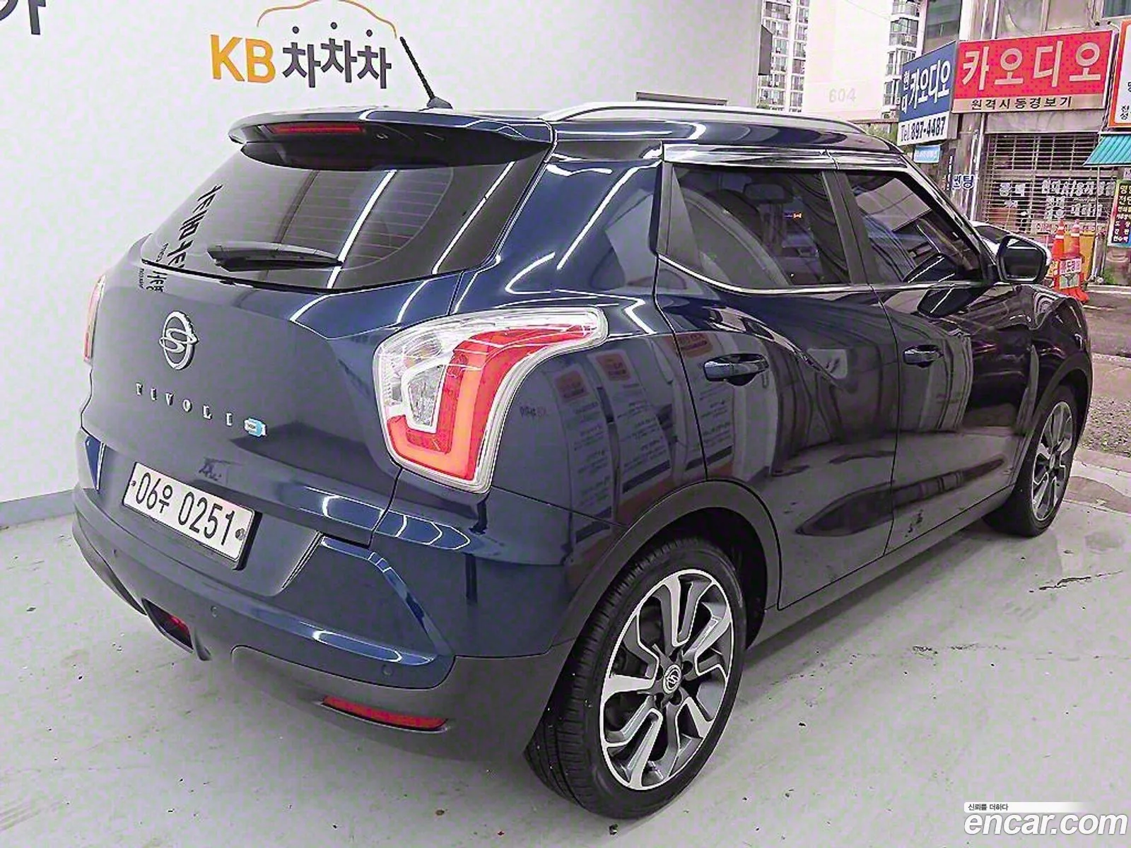 Kg Mobility Ssangyong Tivoli Diesel Vx 2Wd - фотография 7573878