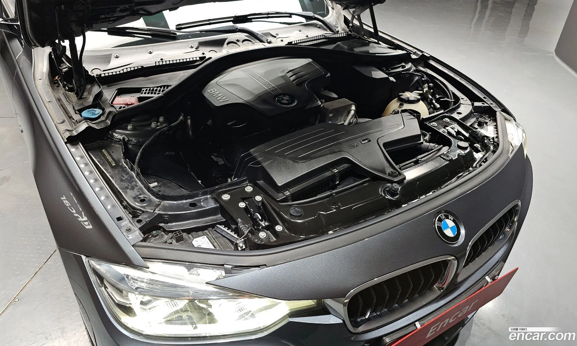 BMW 3 Series F30 320I M Sports - фотография 2399004