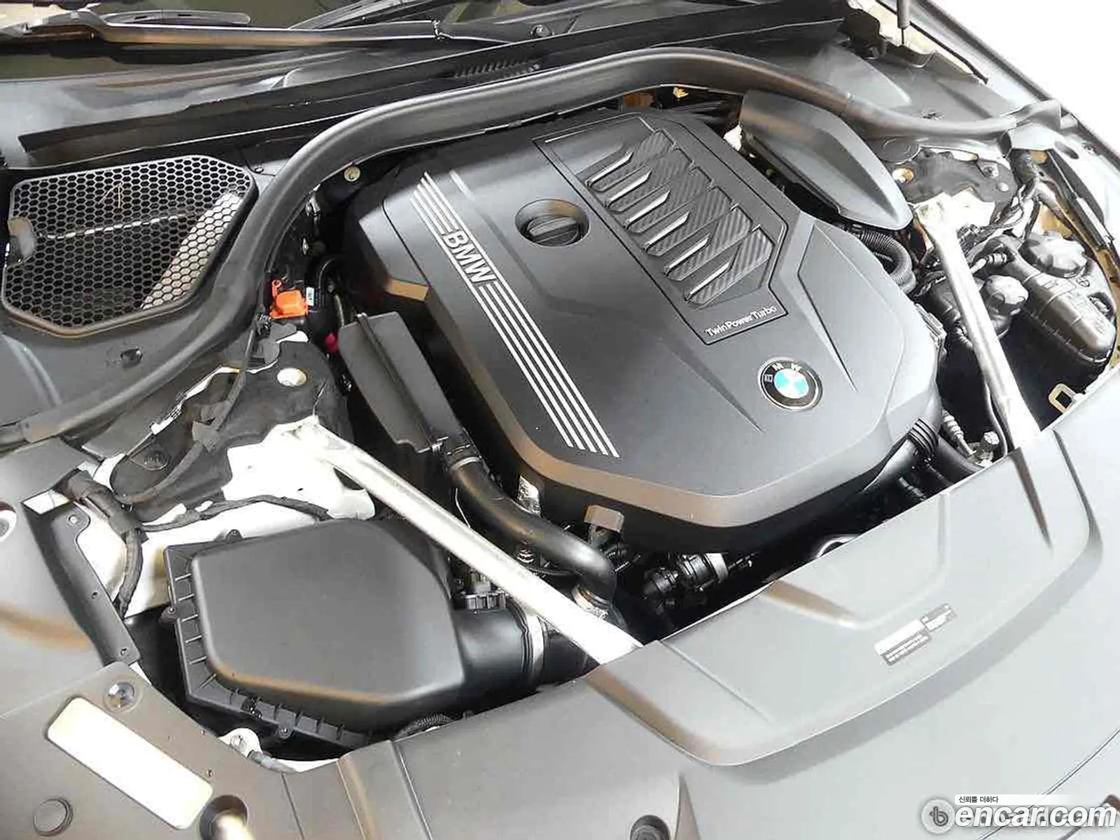 BMW 7 Series G11 740Li xDrive Design Pure Excellence - фотография 12468682