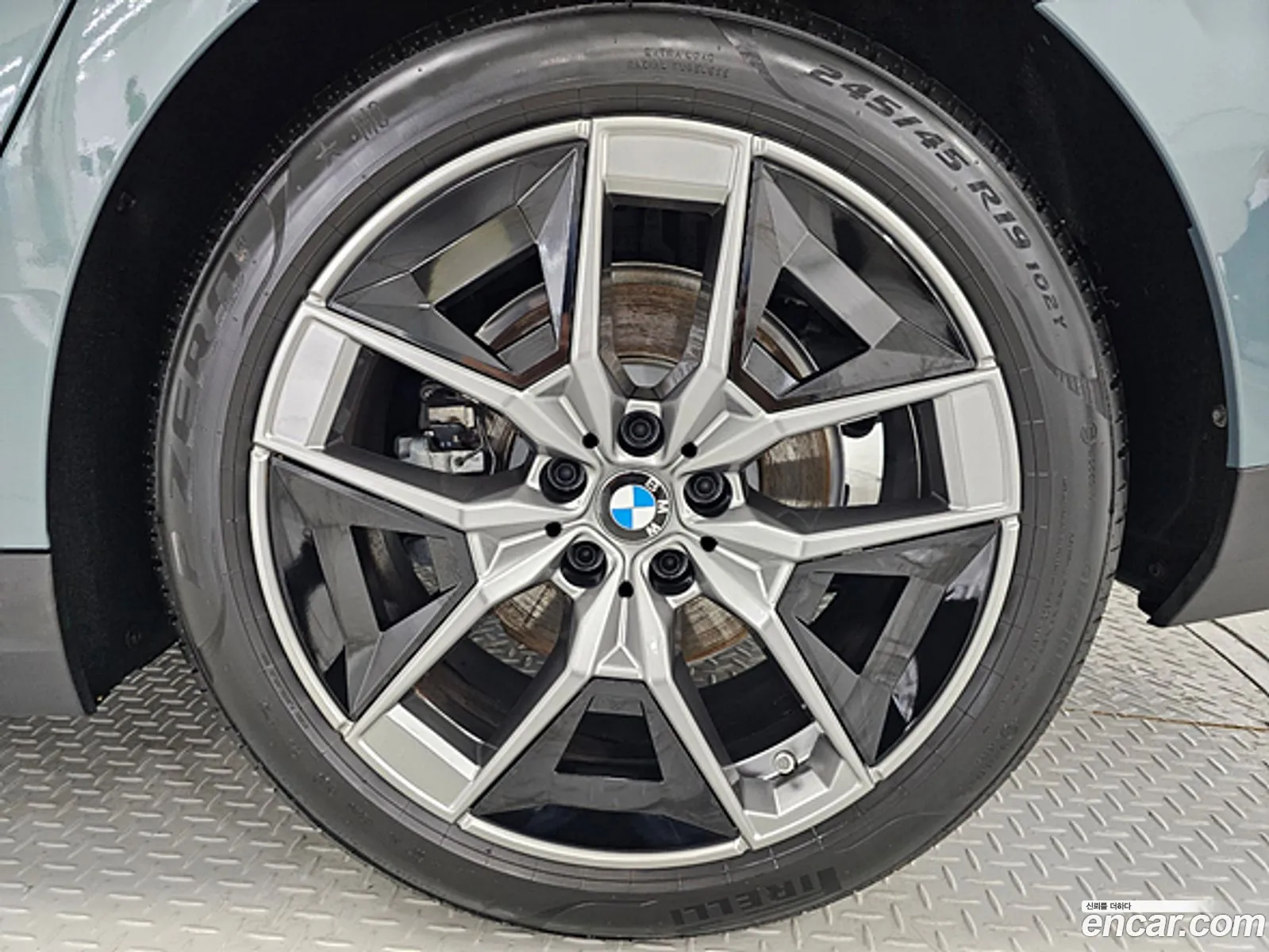BMW 5 Series G60 520I - фотография 12468693