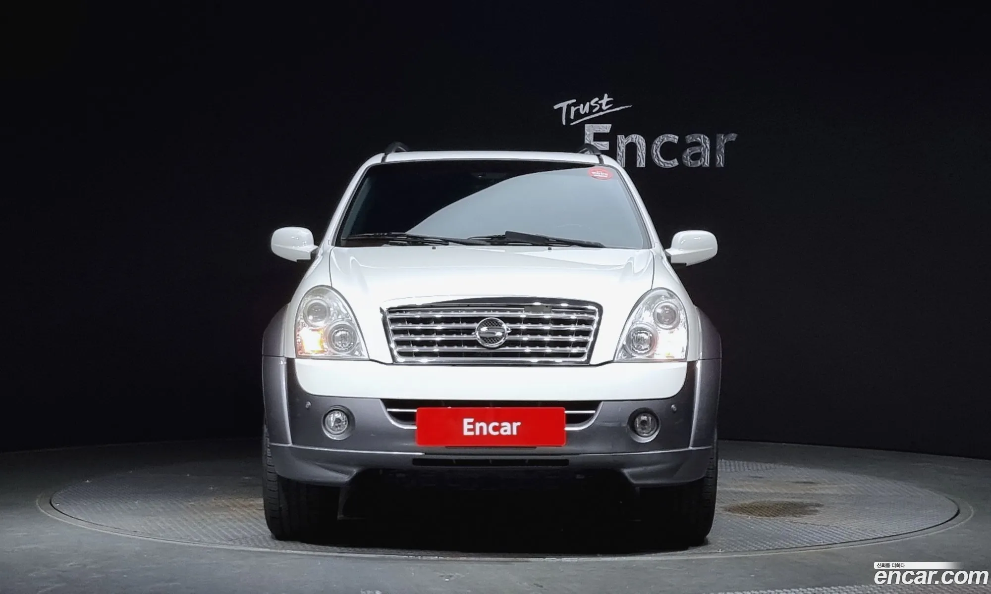 Kg Mobility Ssangyong Super Rexton 4Wd Rx4 Brown Edition - фотография 4750363